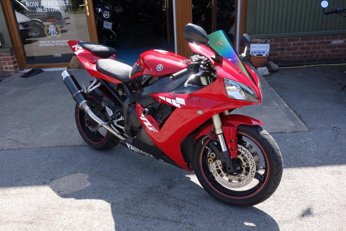 Check out this Yamaha Yzf-r1 2002 Petrol Manual