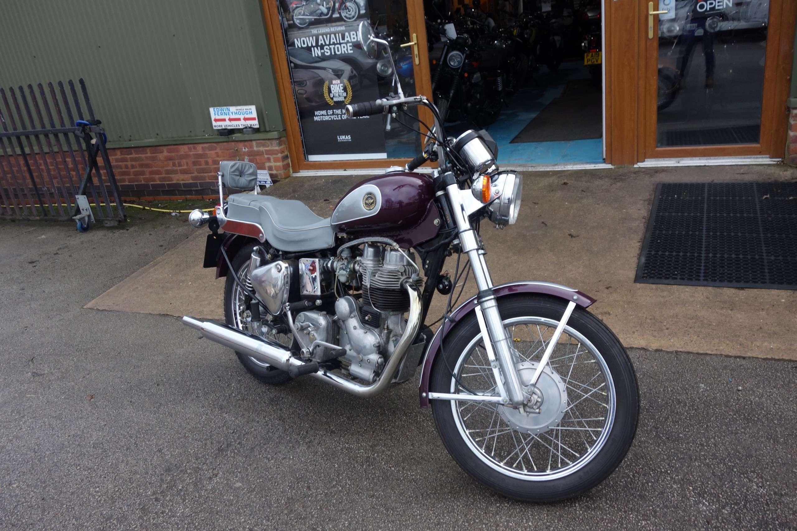 A 1998 ROYAL ENFIELD BULLET Lightning A 1998 ROYAL ENFIELD BULLET Lightning