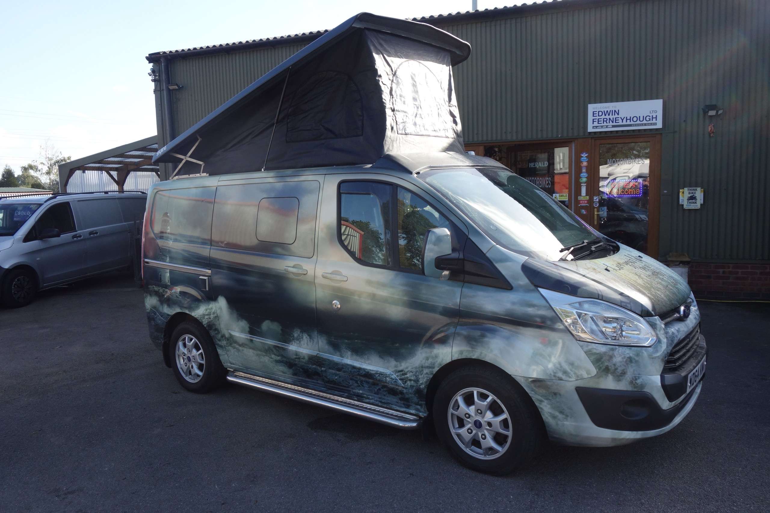 A 2015 FORD TRANSIT CUSTOM 2.2 TDCi 290 Limited CAMPER VAN A 2015 FORD TRANSIT CUSTOM 2.2 TDCi 290 Limited CAMPER VAN