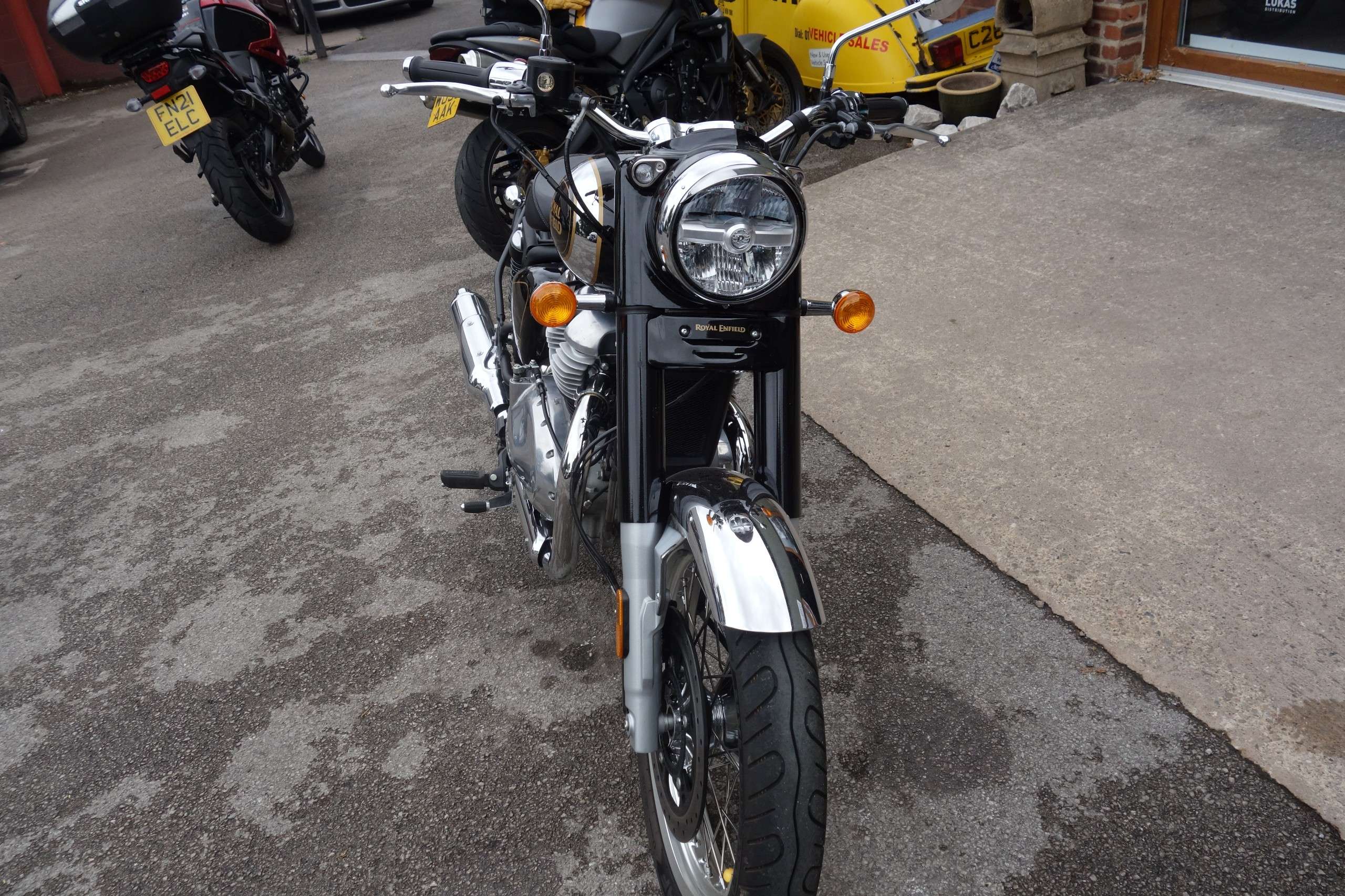 2025 ROYAL ENFIELD CLASSIC 2025 ROYAL ENFIELD CLASSIC