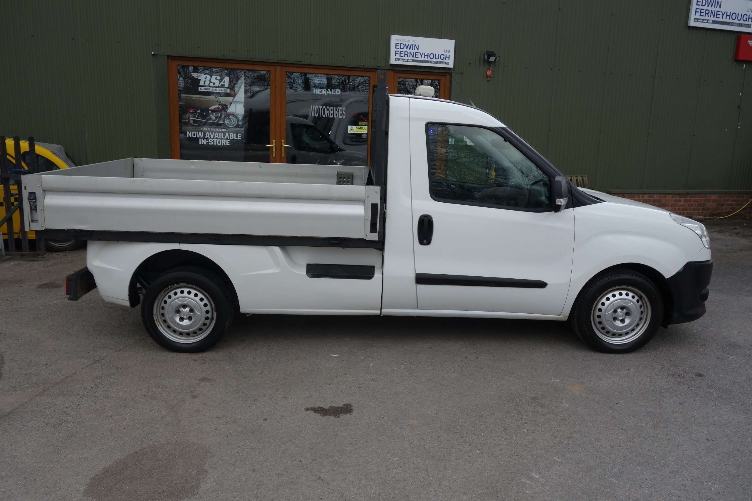 A 2013 FIAT DOBLO Doblo Cargo Work Up 1.3 90 Multijet Ii A 2013 FIAT DOBLO Doblo Cargo Work Up 1.3 90 Multijet Ii