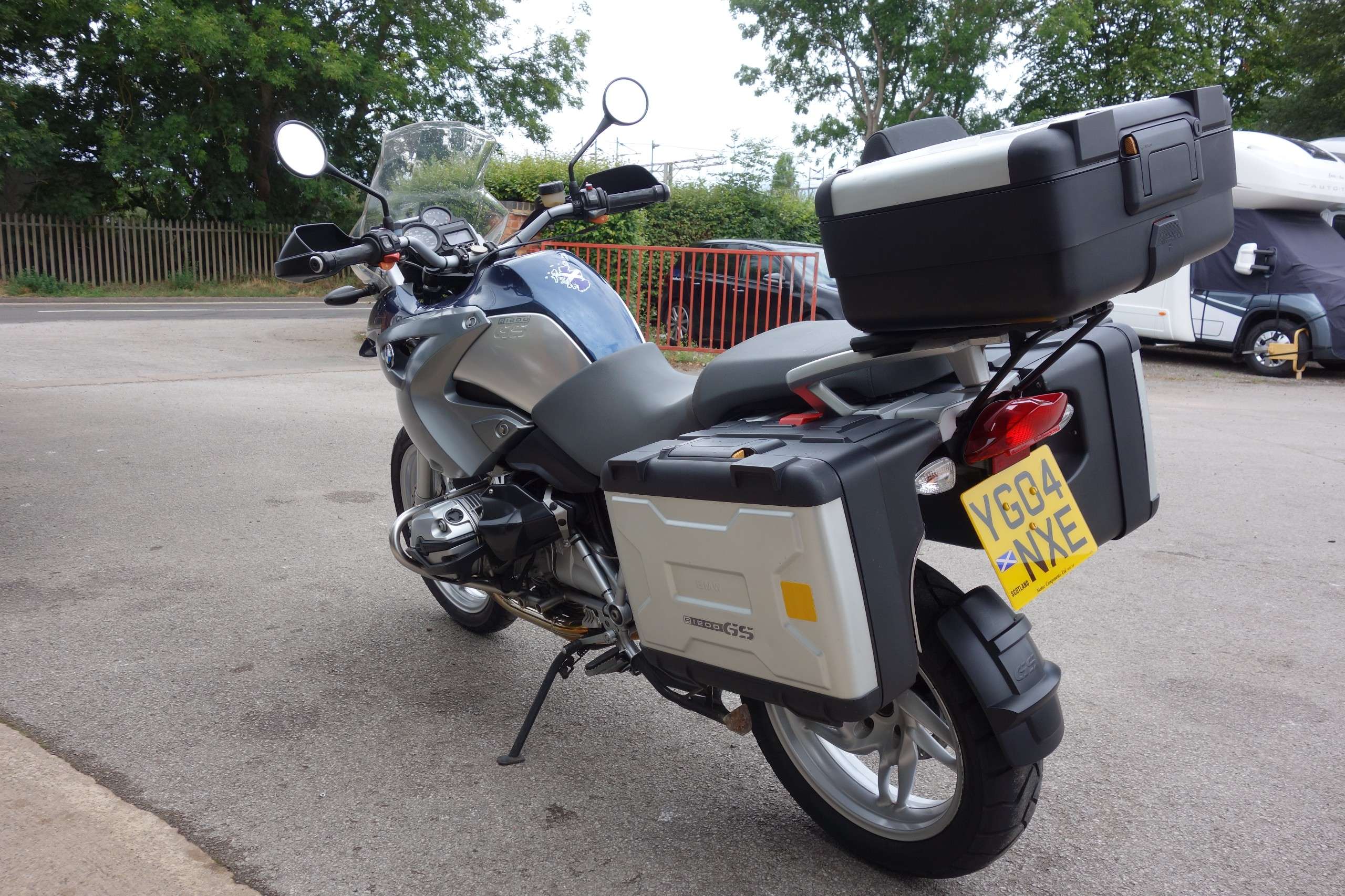 2004 BMW R SERIES 2004 BMW R SERIES