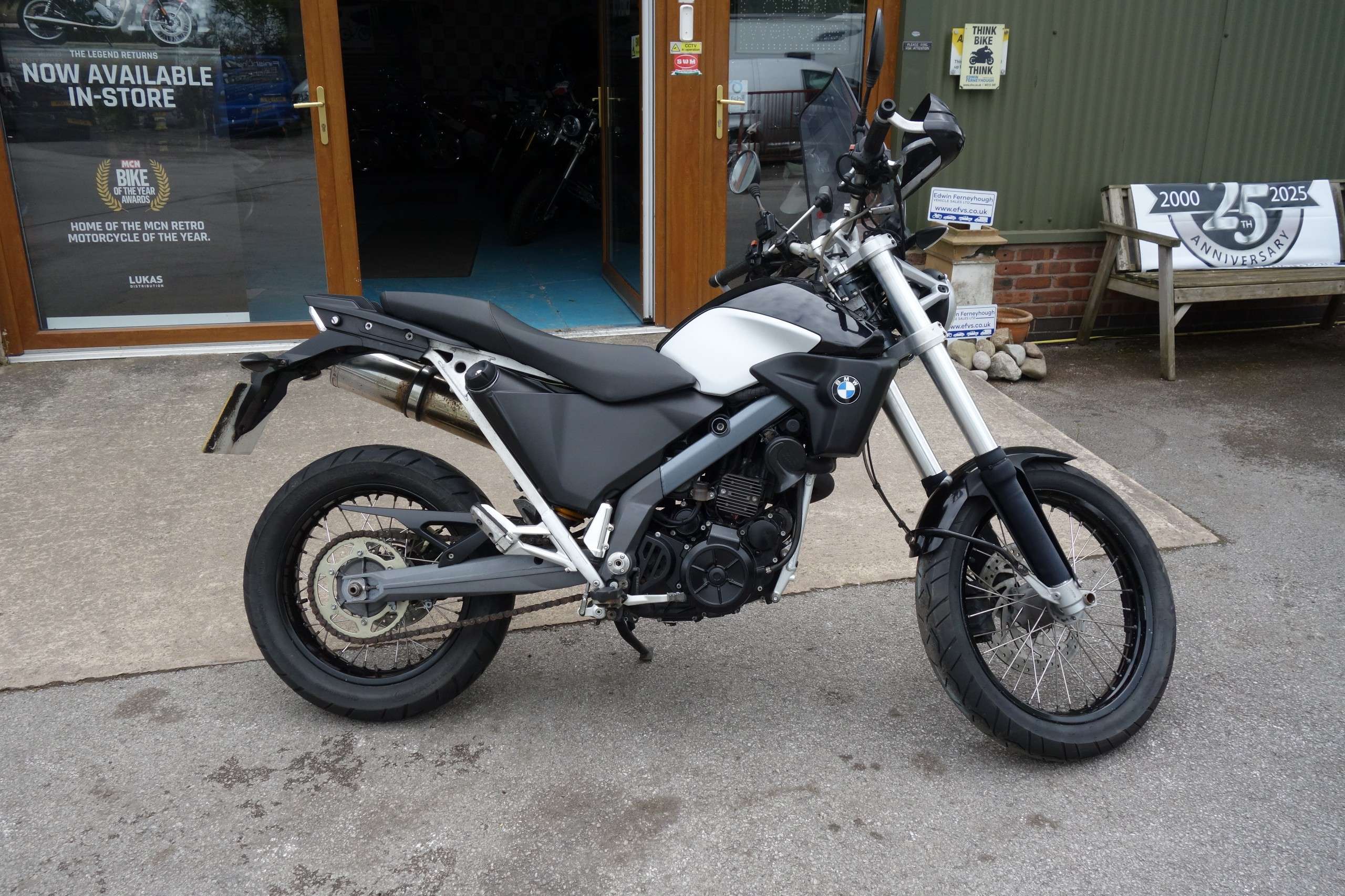A 2007 BMW G650 X Country A 2007 BMW G650 X Country