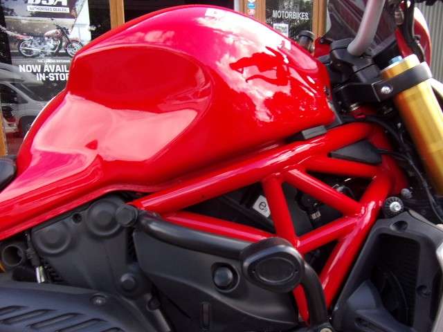 2015 DUCATI MONSTER 2015 DUCATI MONSTER