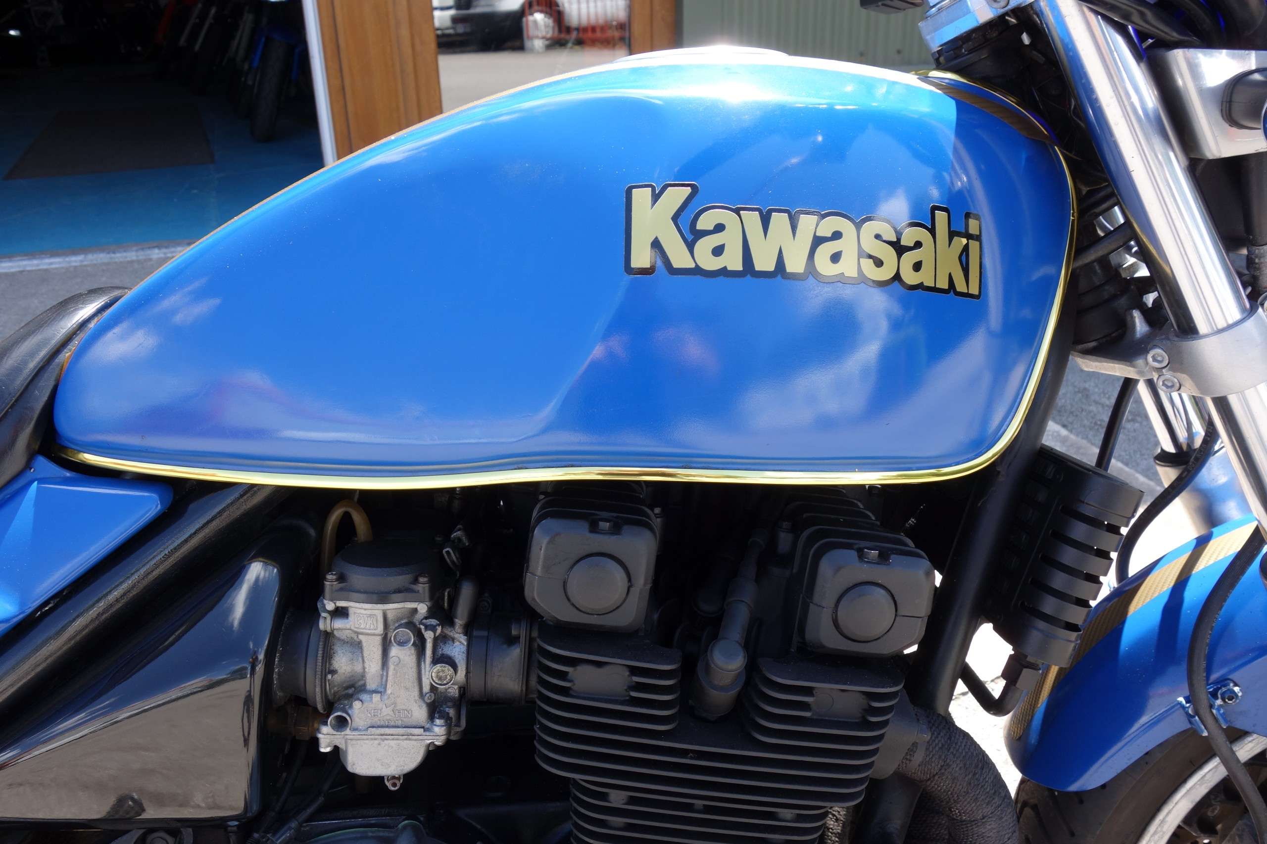 1995 KAWASAKI ZR 1995 KAWASAKI ZR