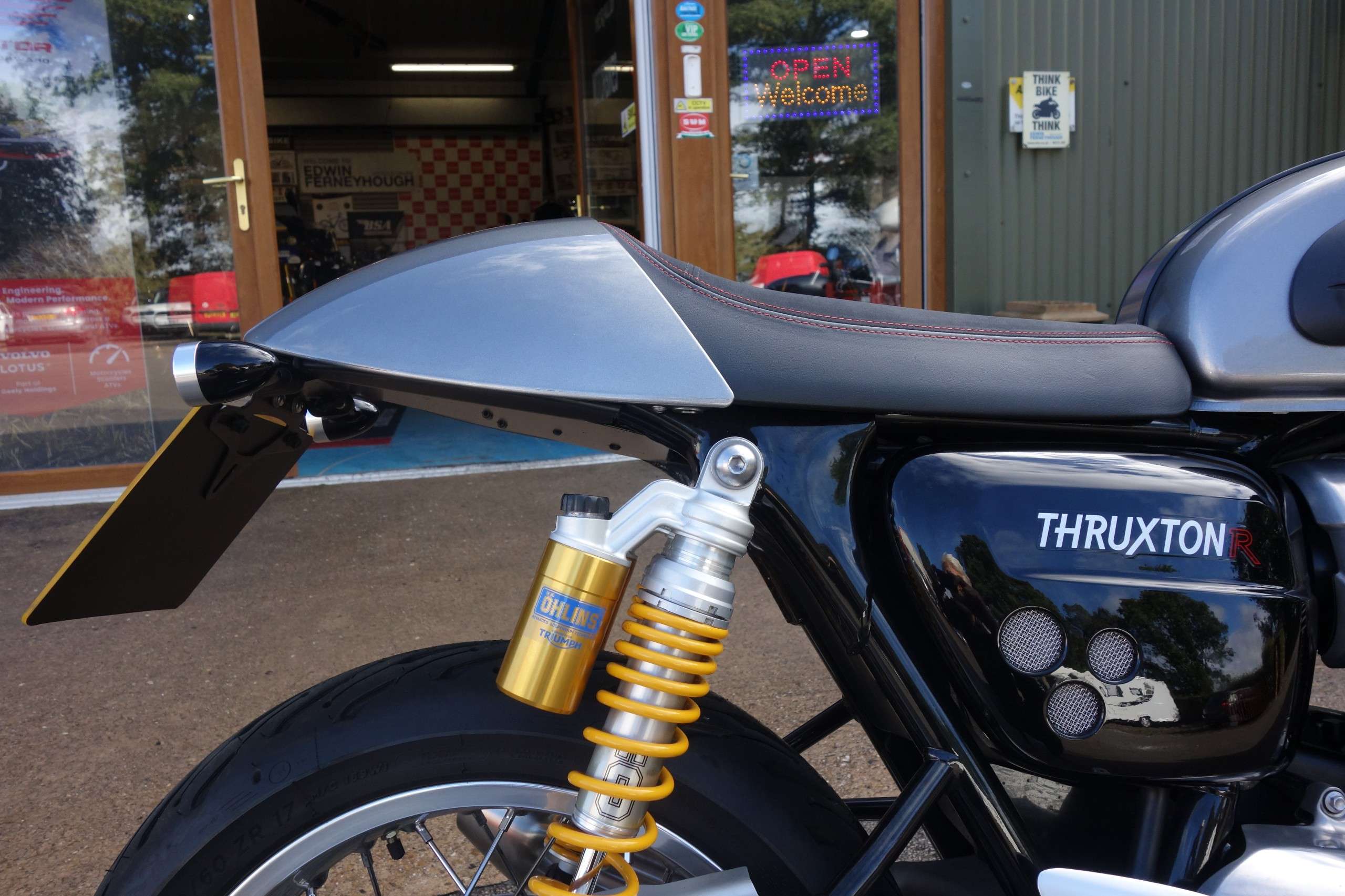 2017 TRIUMPH THRUXTON 2017 TRIUMPH THRUXTON