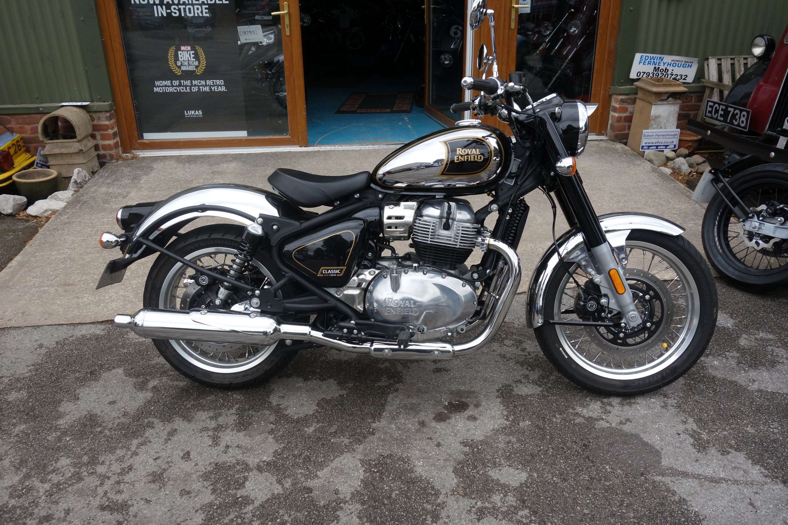 A 2025 ROYAL ENFIELD CLASSIC 650 Roadster/Retro Petrol Constant mesh Euro 5 (47 ps) A 2025 ROYAL ENFIELD CLASSIC 650 Roadster/Retro Petrol Constant mesh Euro 5 (47 ps)