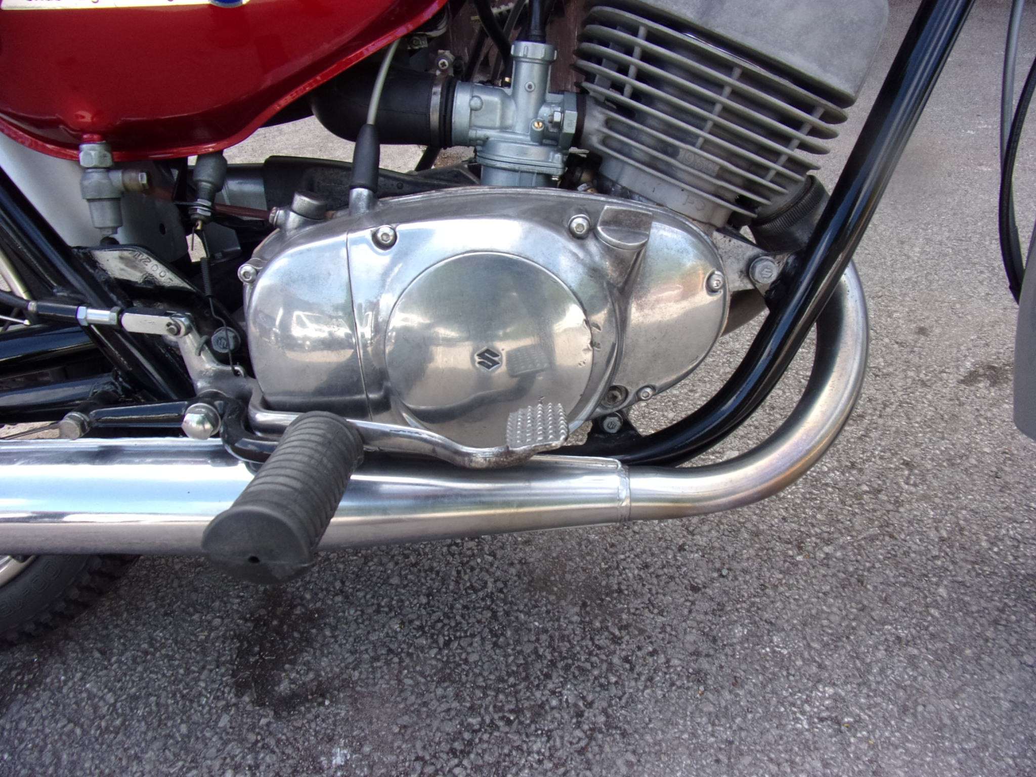 2022 SUZUKI T200 2022 SUZUKI T200