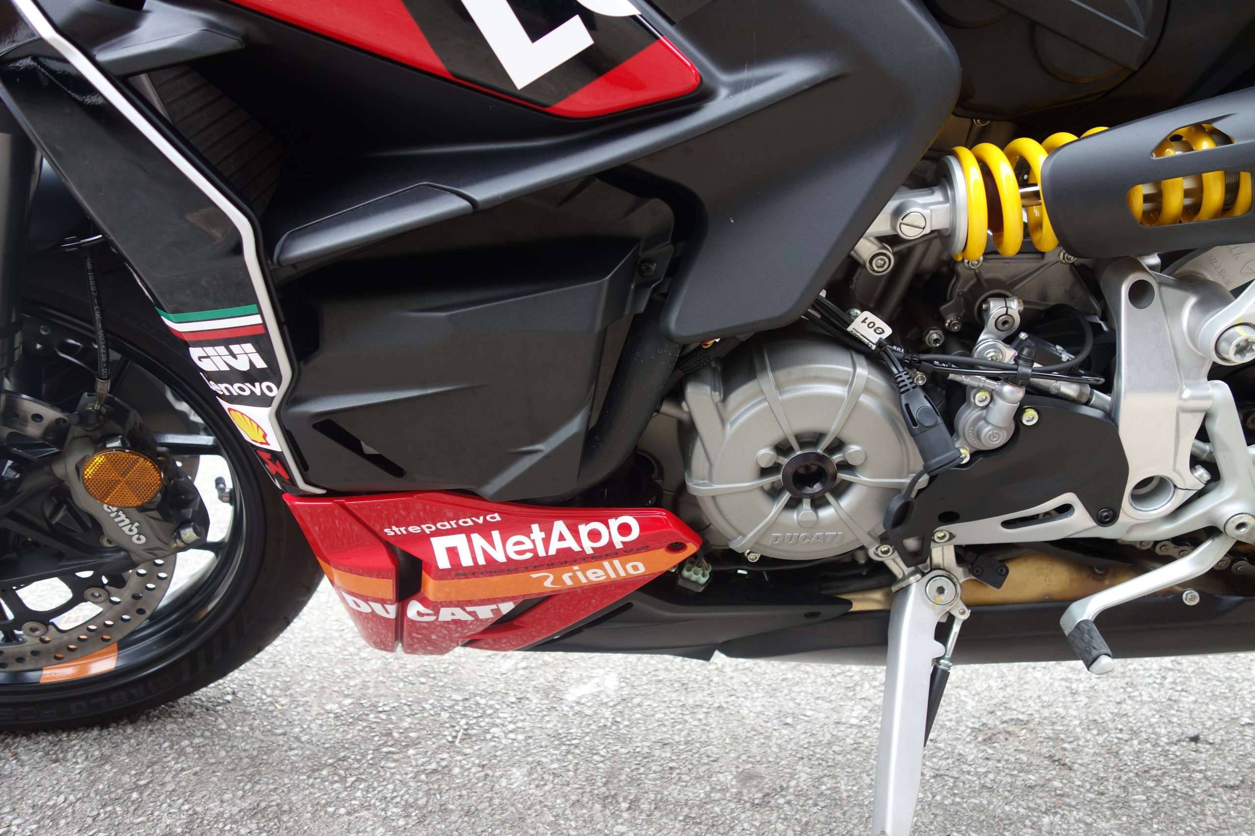 null DUCATI STREETFIGHTER null DUCATI STREETFIGHTER