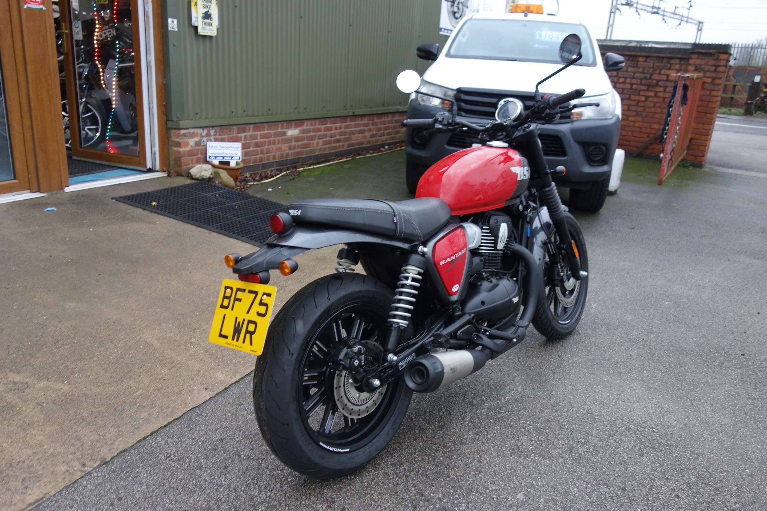 A null BSA NEW BANTAM 350 A null BSA NEW BANTAM 350