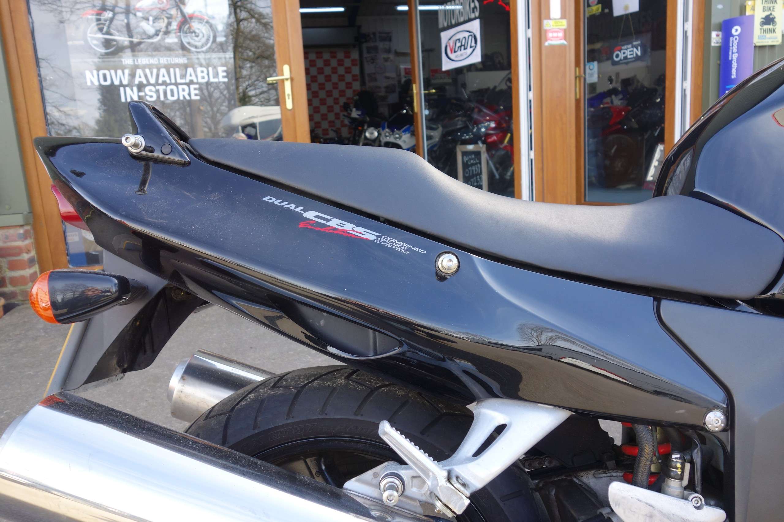 1999 HONDA CBR1100 BLACKBIRD 1999 HONDA CBR1100 BLACKBIRD