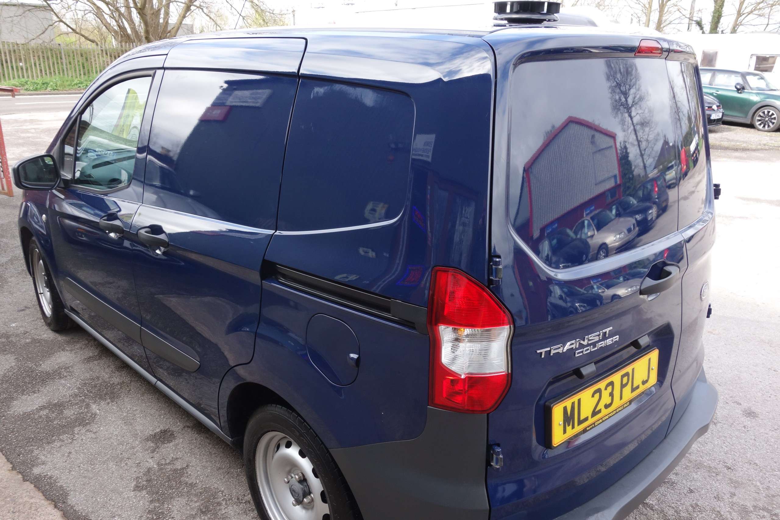 A 2023 FORD TRANSIT COURIER 1.0 EcoBoost Leader Panel Van 5dr Petrol Manual L1 Euro 6 (s/s) (100 ps) A 2023 FORD TRANSIT COURIER 1.0 EcoBoost Leader Panel Van 5dr Petrol Manual L1 Euro 6 (s/s) (100 ps)