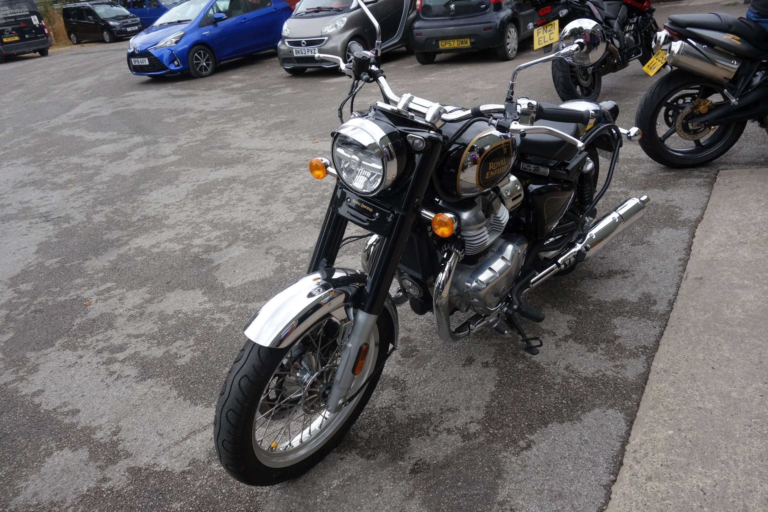 2025 ROYAL ENFIELD CLASSIC 2025 ROYAL ENFIELD CLASSIC