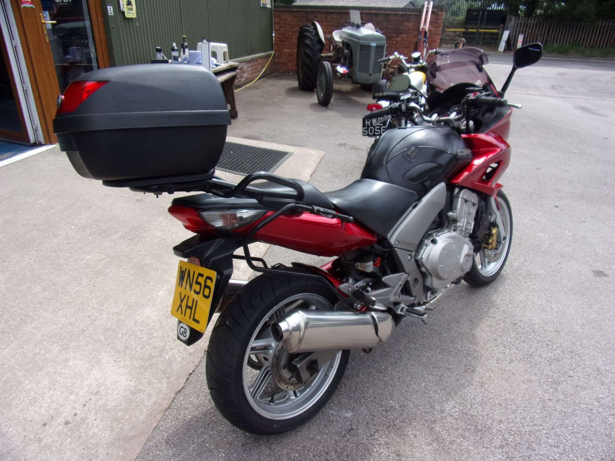 2006 HONDA CBF 2006 HONDA CBF