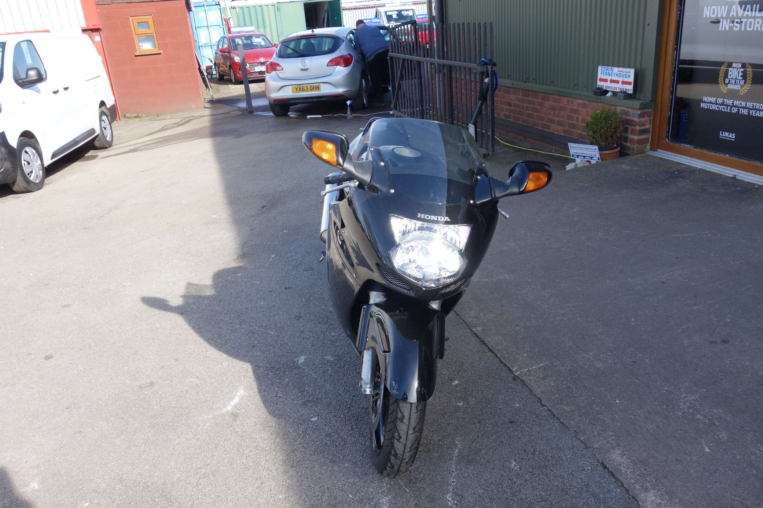 1999 HONDA CBR1100 BLACKBIRD 1999 HONDA CBR1100 BLACKBIRD