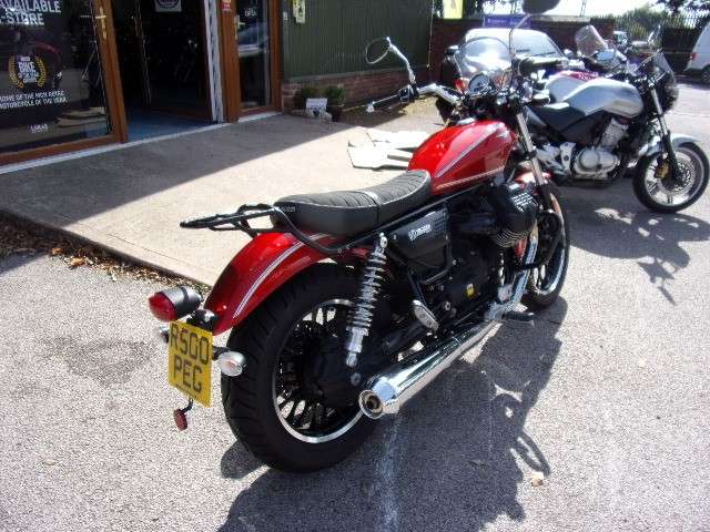 2016 MOTO GUZZI V9 2016 MOTO GUZZI V9