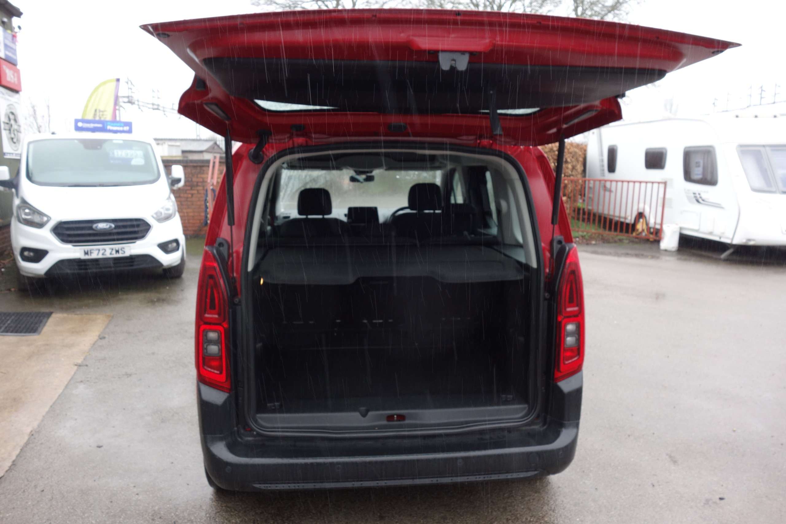 A 2018 CITROEN BERLINGO 1.5 BlueHDi Feel M MPV 5dr Diesel EAT Euro 6 (s/s) (130 ps) A 2018 CITROEN BERLINGO 1.5 BlueHDi Feel M MPV 5dr Diesel EAT Euro 6 (s/s) (130 ps)