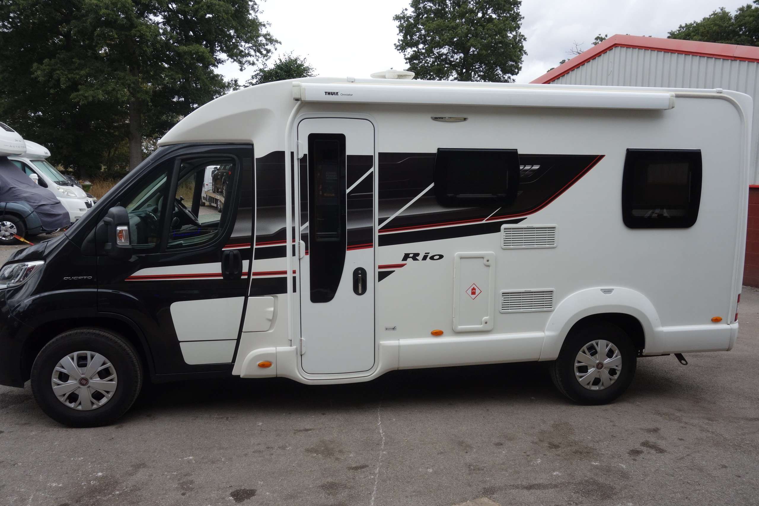 2017 SWIFT RIO 340 2017 SWIFT RIO 340