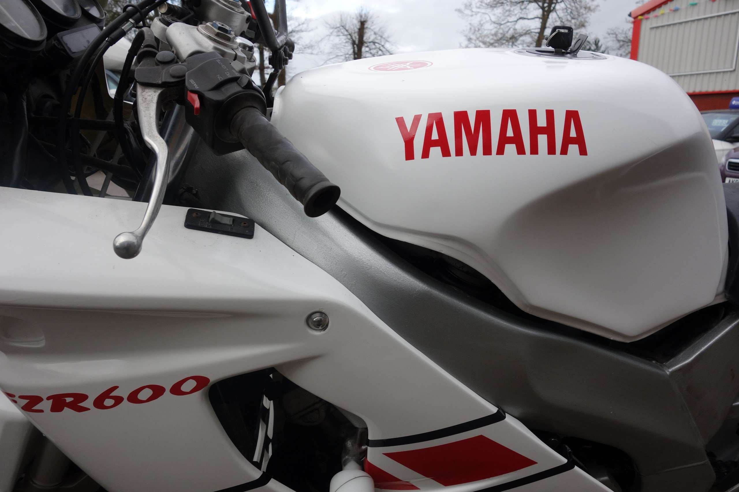 1995 YAMAHA FZR 1995 YAMAHA FZR