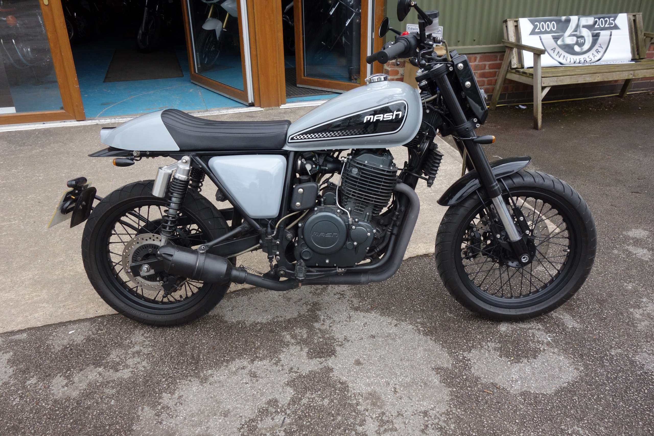 A 2022 MASH MOTORCYCLES DIRT TRACK DIRT TRACK 6.5 A 2022 MASH MOTORCYCLES DIRT TRACK DIRT TRACK 6.5