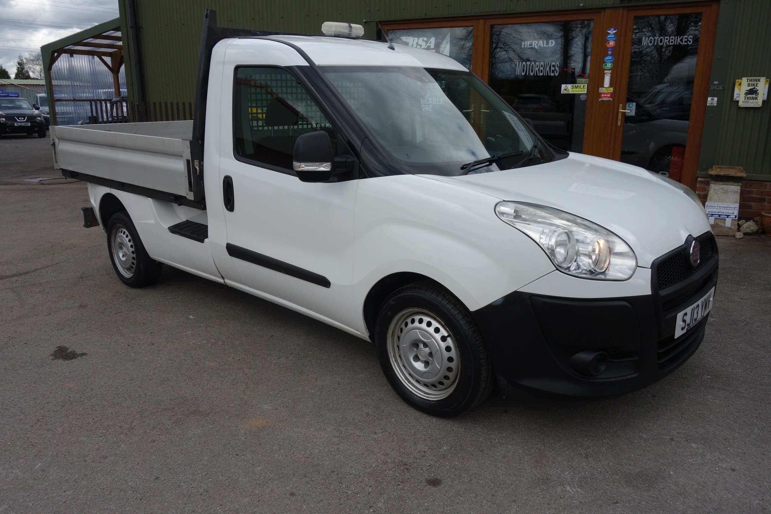 A 2013 FIAT DOBLO Doblo Cargo Work Up 1.3 90 Multijet Ii A 2013 FIAT DOBLO Doblo Cargo Work Up 1.3 90 Multijet Ii