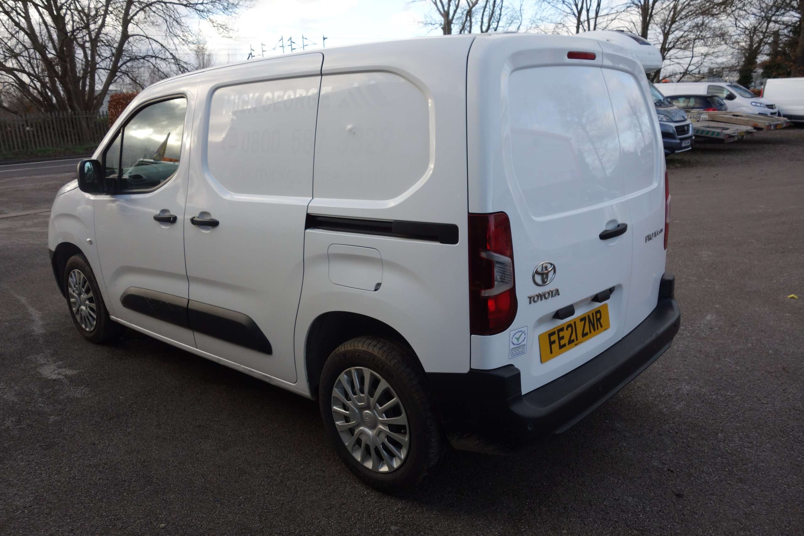 2021 TOYOTA PROACE 2021 TOYOTA PROACE