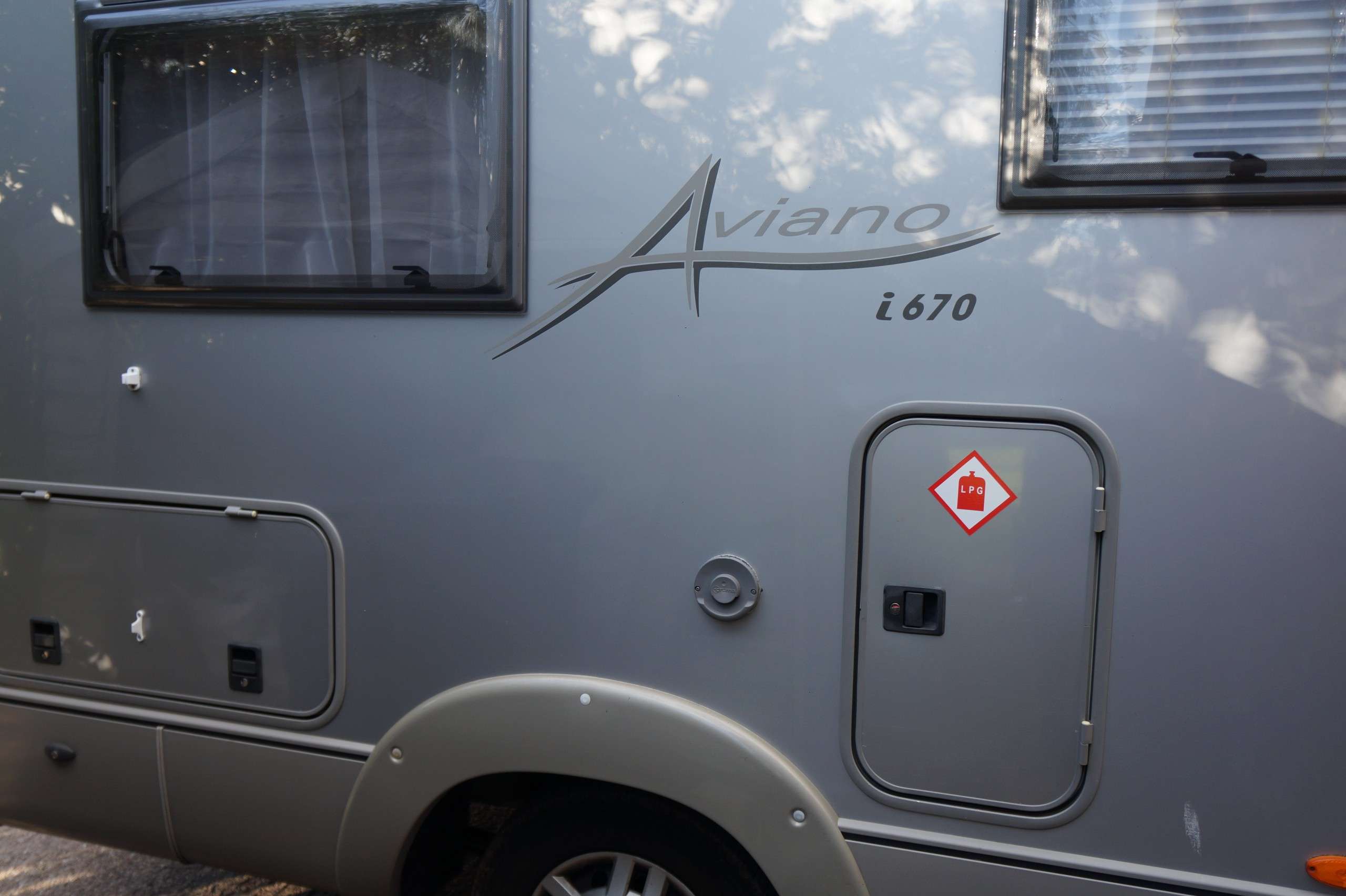 A 2007 BURSTNER AVIANO A Class A 2007 BURSTNER AVIANO A Class