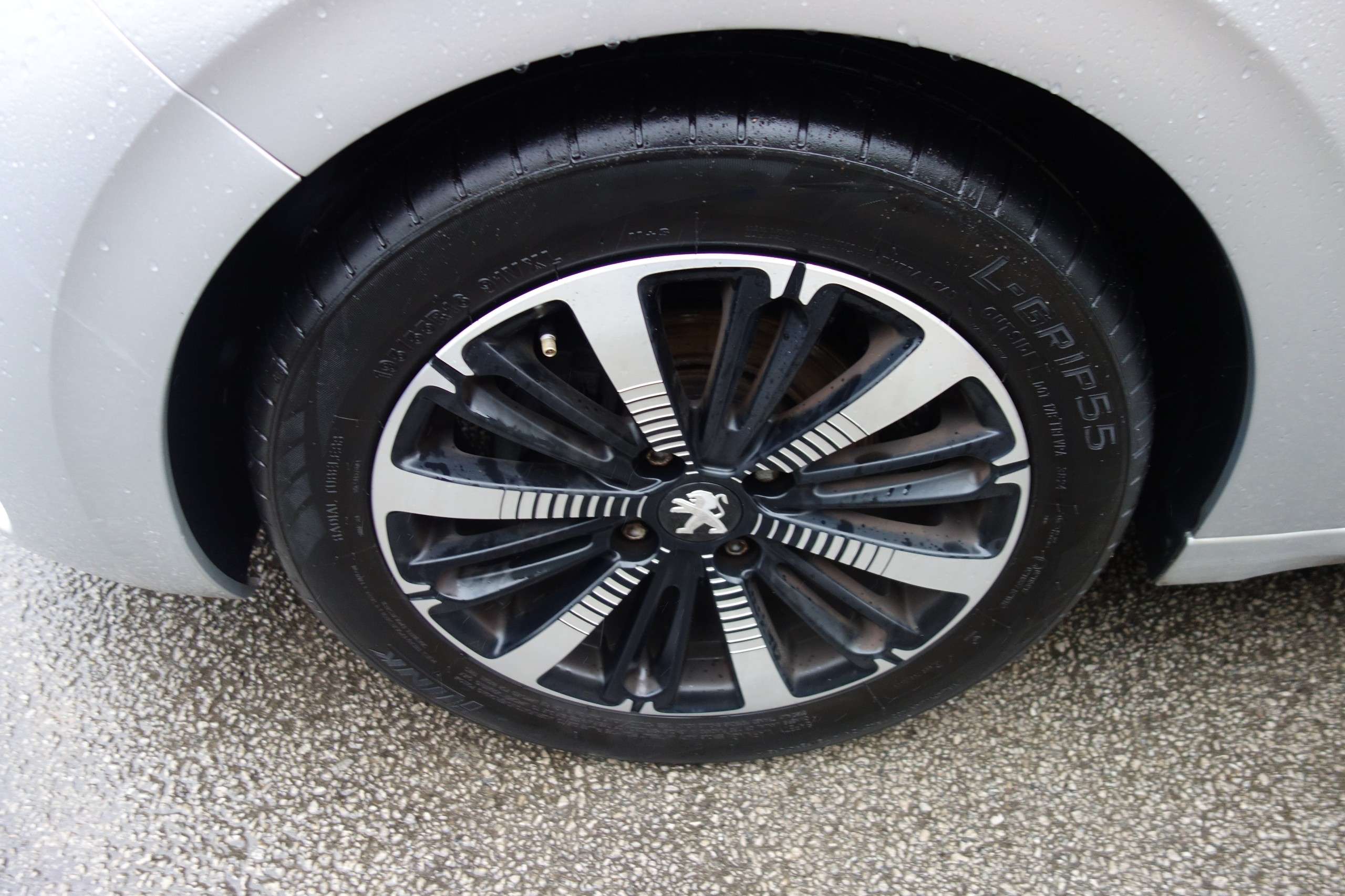 2018 PEUGEOT 208 2018 PEUGEOT 208