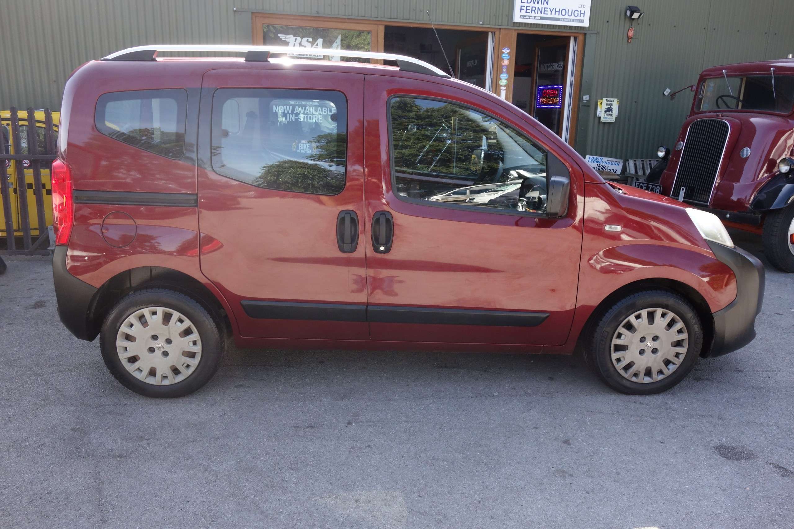 A 2013 PEUGEOT BIPPER TEPEE 1.3 HDi S MPV 5dr Diesel Manual Euro 5 (75 ps) A 2013 PEUGEOT BIPPER TEPEE 1.3 HDi S MPV 5dr Diesel Manual Euro 5 (75 ps)