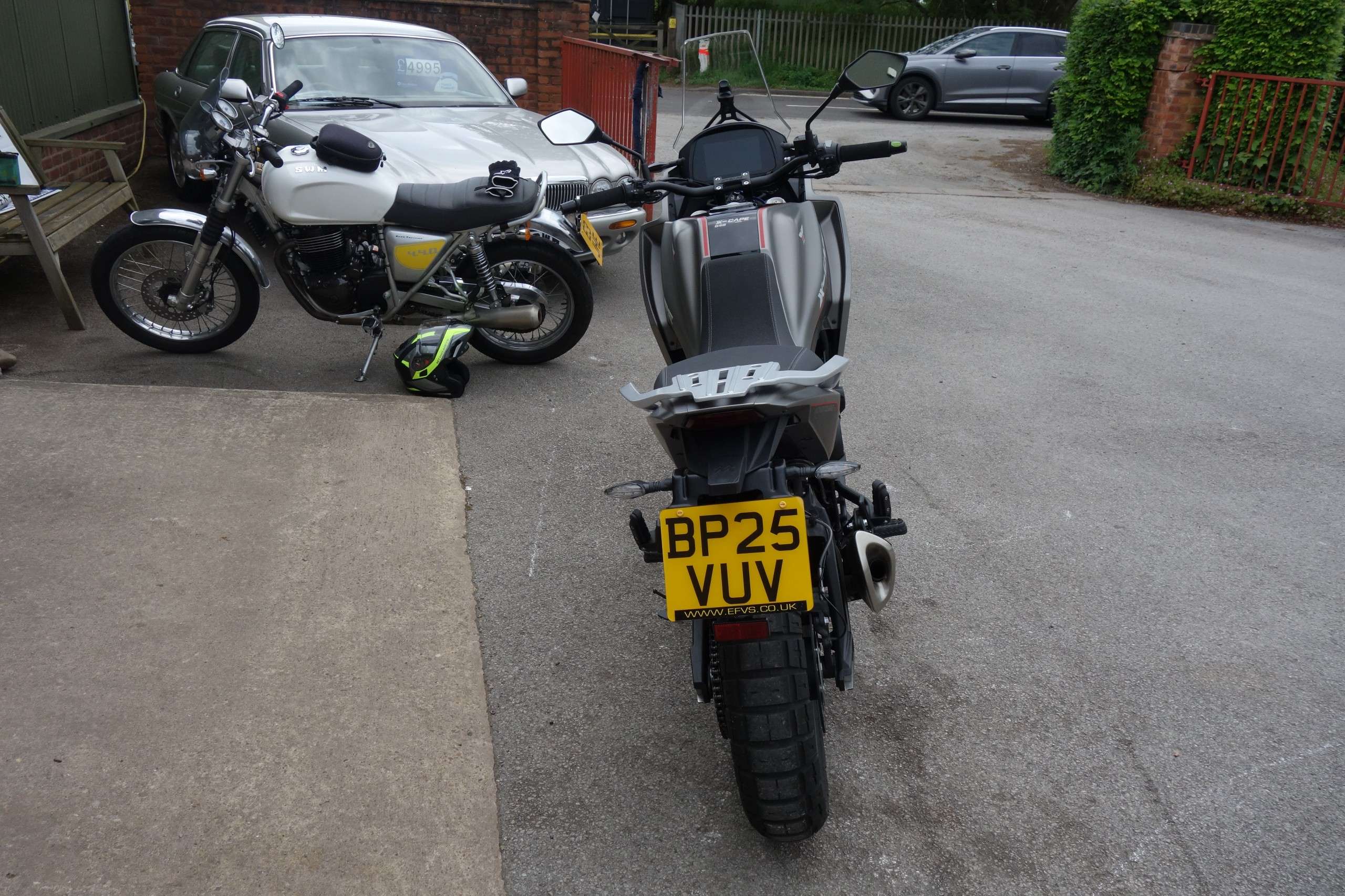 2025 MOTO MORINI X-CAPE 2025 MOTO MORINI X-CAPE
