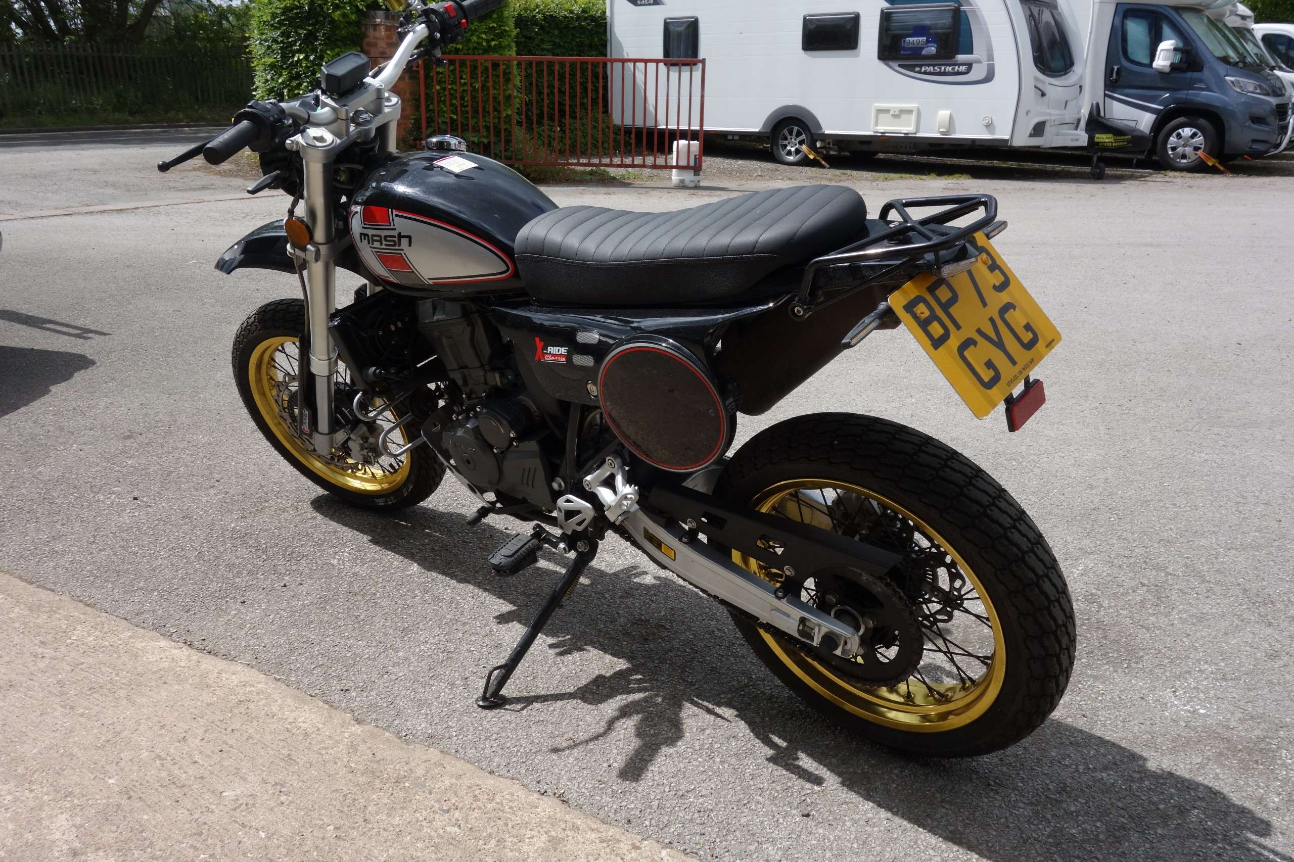 A 2024 MASH MOTORCYCLES X-RIDE 125 Roadster/Retro Petrol Manual Euro 5 (14 ps) A 2024 MASH MOTORCYCLES X-RIDE 125 Roadster/Retro Petrol Manual Euro 5 (14 ps)