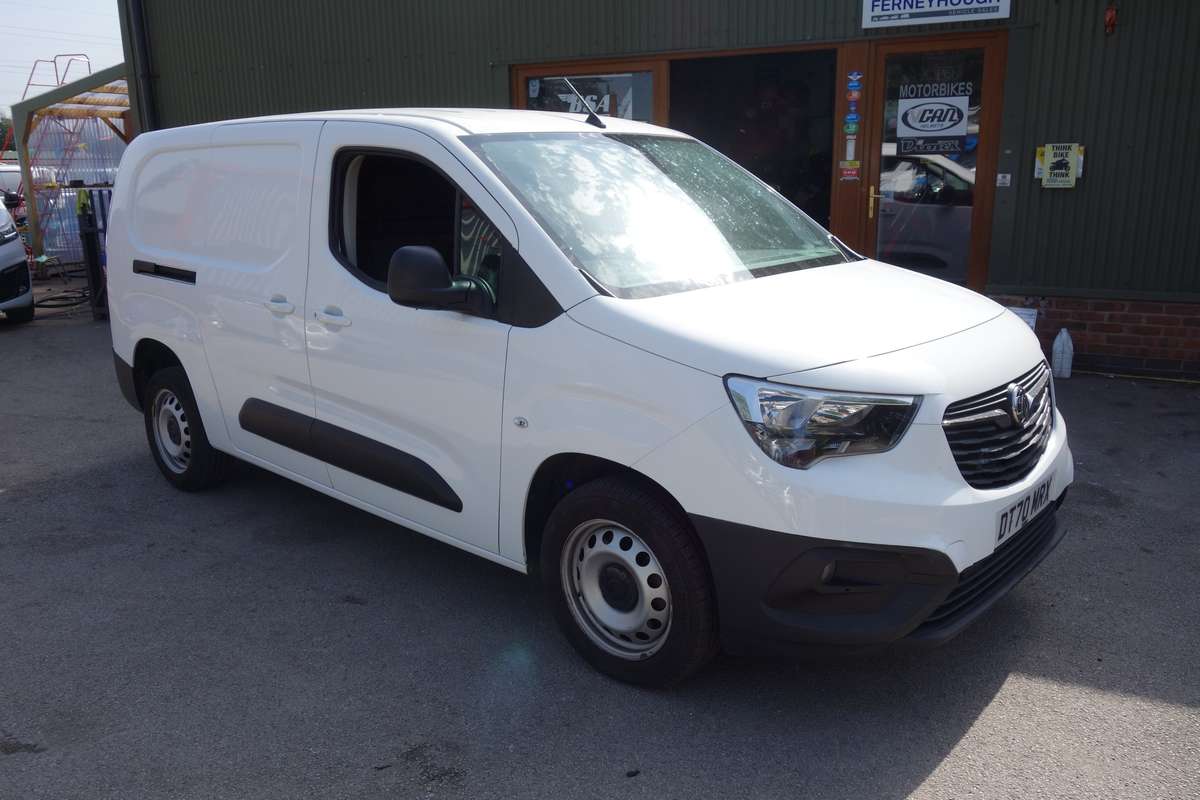 Check out this Vauxhall Combo 2021 Diesel Automatic