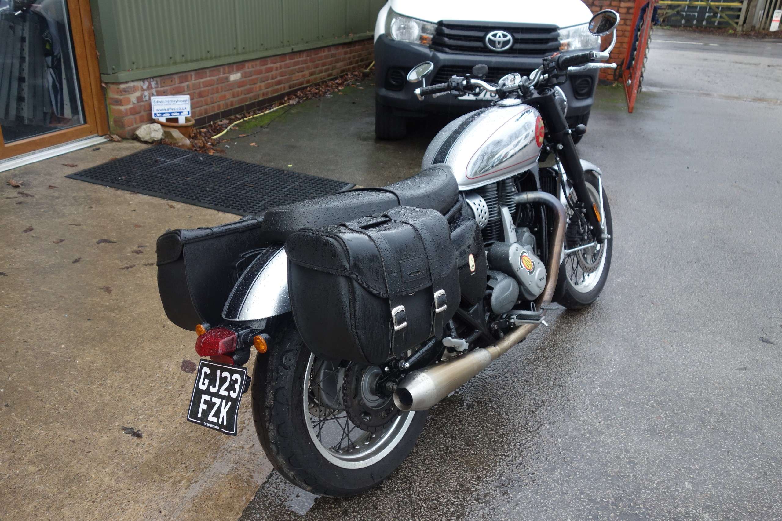 A 2023 BSA GOLD STAR 650 Roadster/Retro Petrol Manual Euro 5 (45 ps) A 2023 BSA GOLD STAR 650 Roadster/Retro Petrol Manual Euro 5 (45 ps)