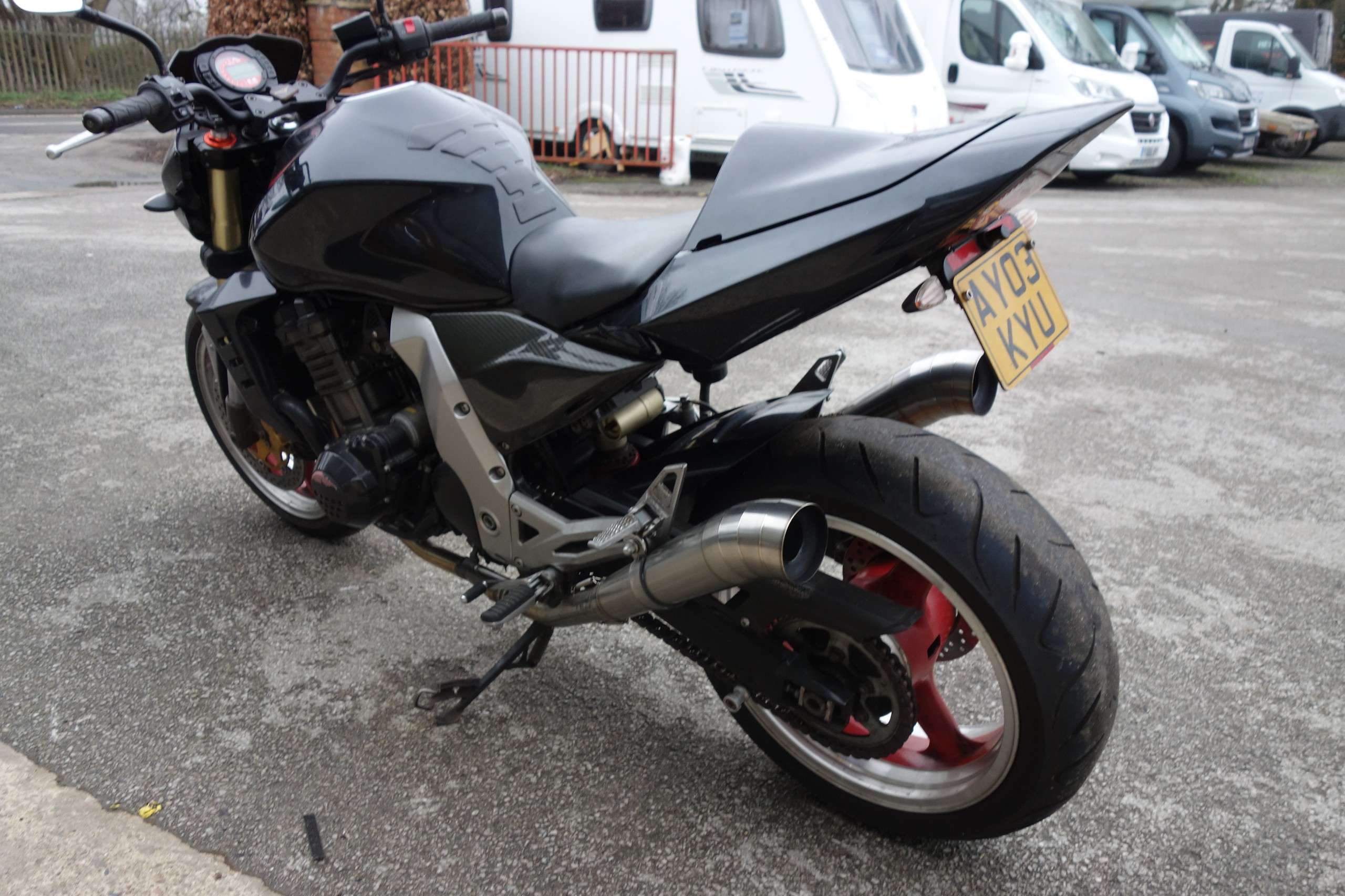 A 2003 KAWASAKI Z1000 ZR A 2003 KAWASAKI Z1000 ZR