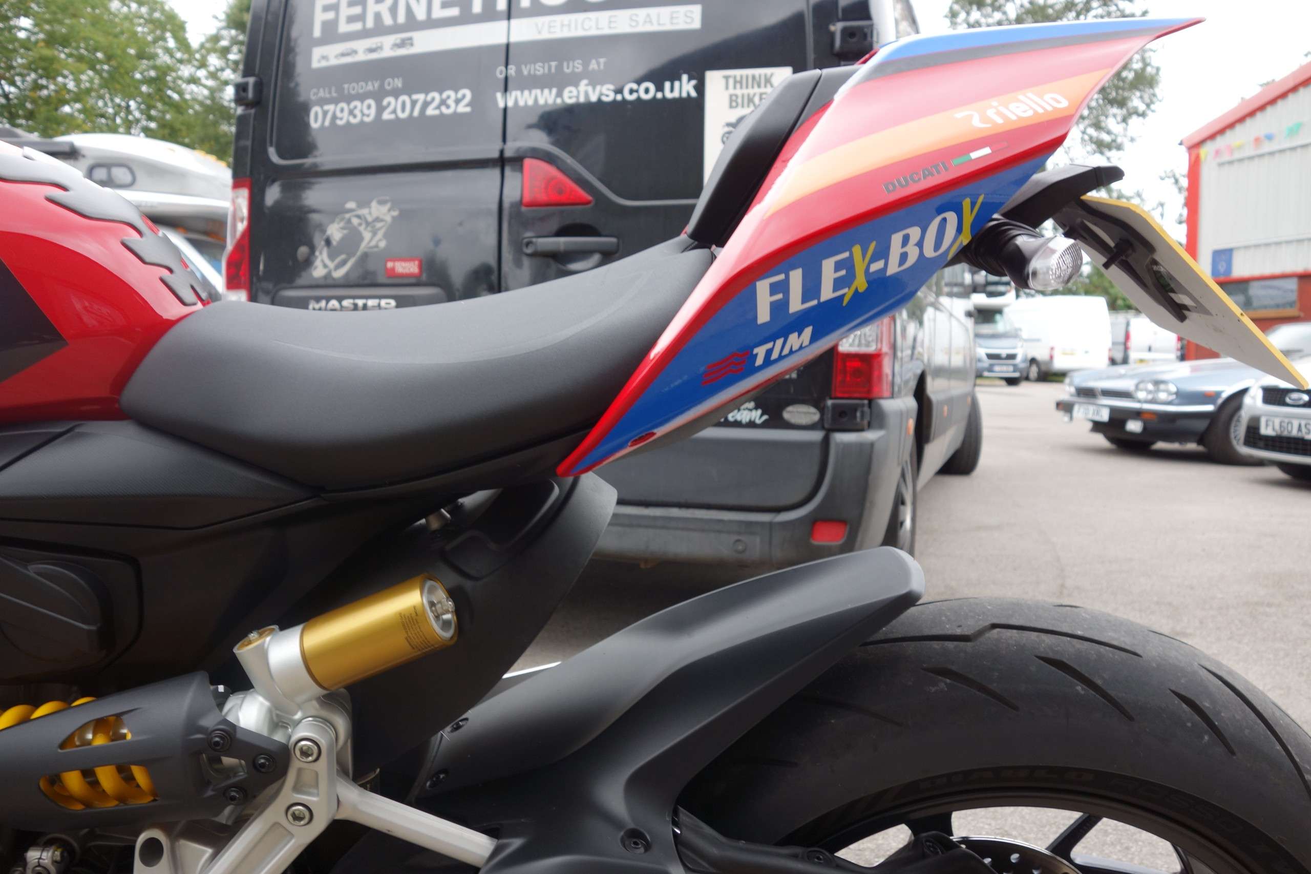 null DUCATI STREETFIGHTER null DUCATI STREETFIGHTER