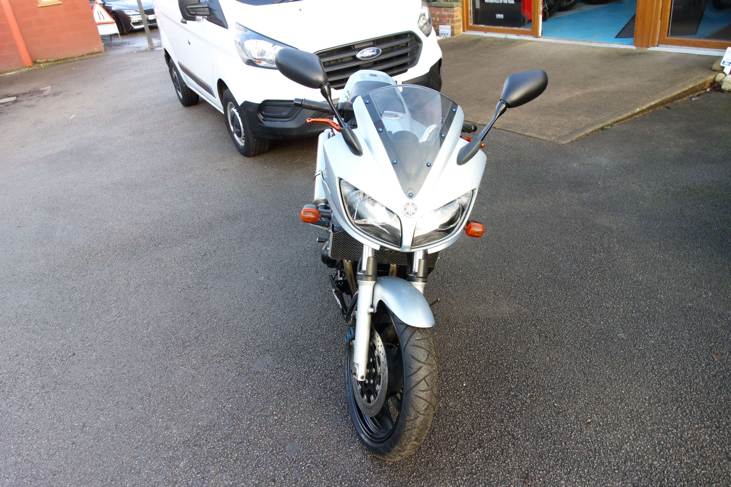 2002 YAMAHA FZS 2002 YAMAHA FZS