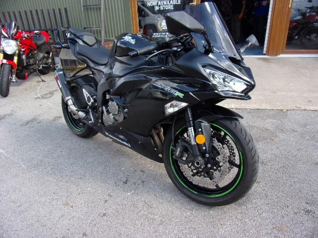 Check out this Kawasaki Zx 2019 Petrol Manual