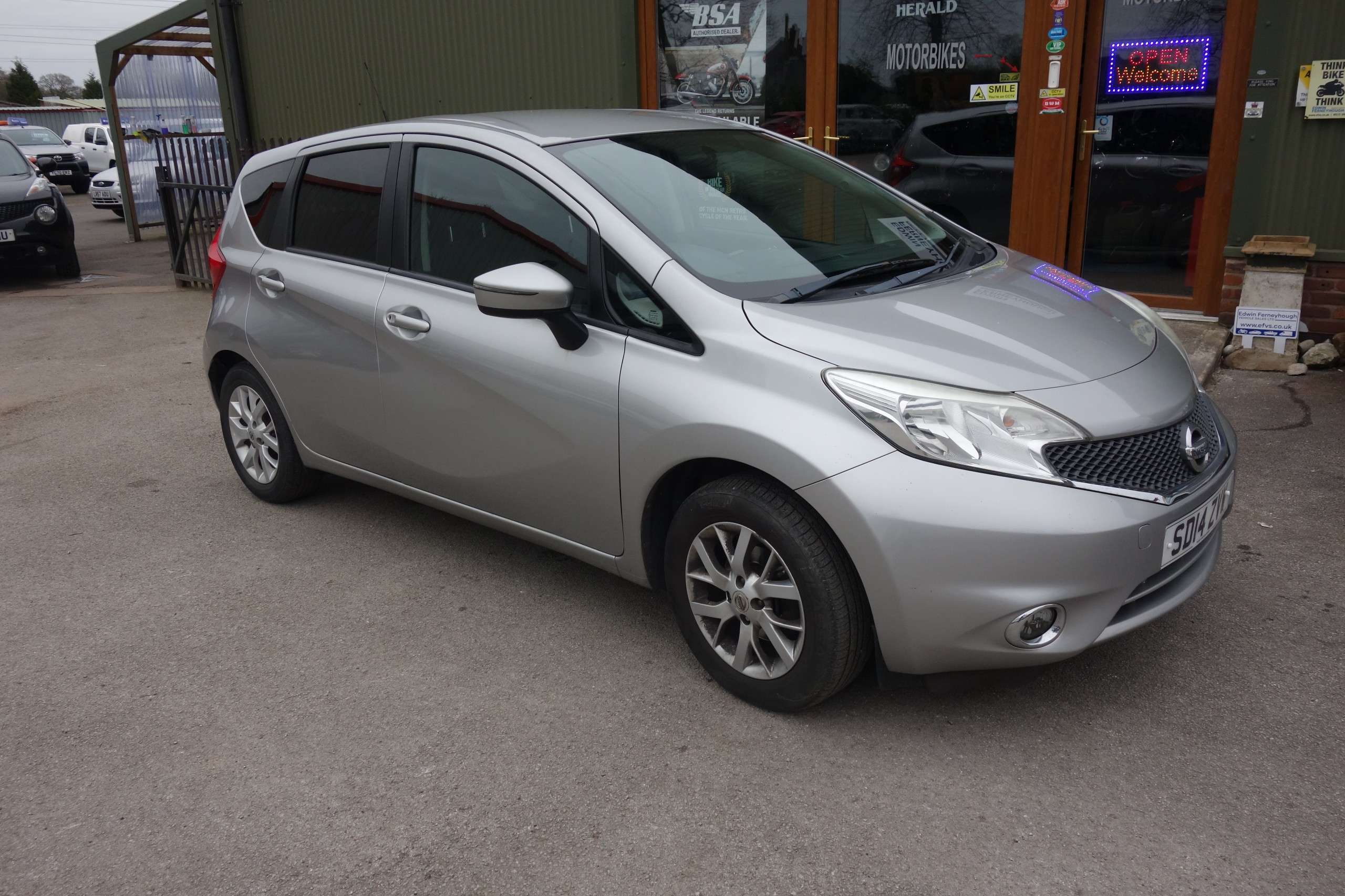 A 2014 NISSAN NOTE 1.2 12V Acenta Hatchback 5dr Petrol Manual Euro 5 (s/s) (80 ps) A 2014 NISSAN NOTE 1.2 12V Acenta Hatchback 5dr Petrol Manual Euro 5 (s/s) (80 ps)
