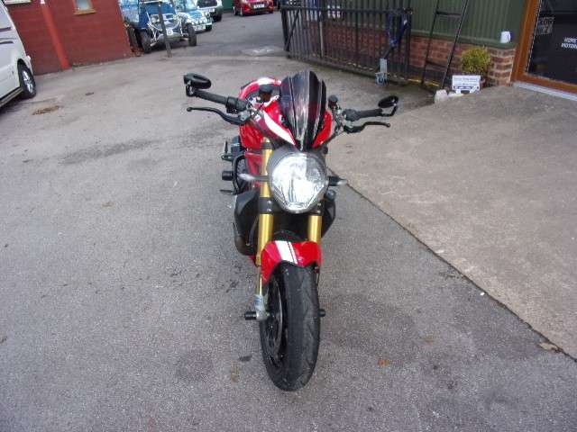 2015 DUCATI MONSTER 2015 DUCATI MONSTER