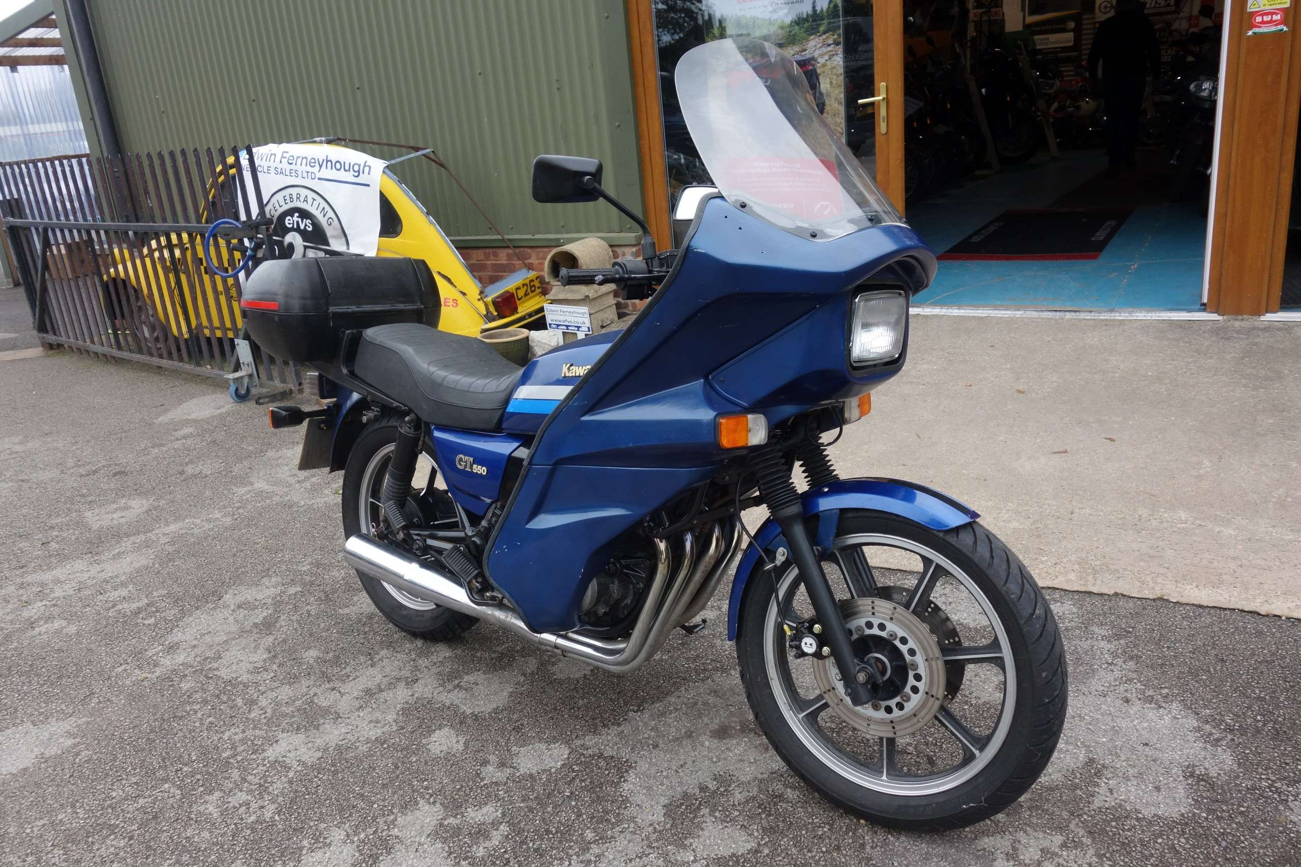 A 1991 KAWASAKI Z GT 550 A 1991 KAWASAKI Z GT 550