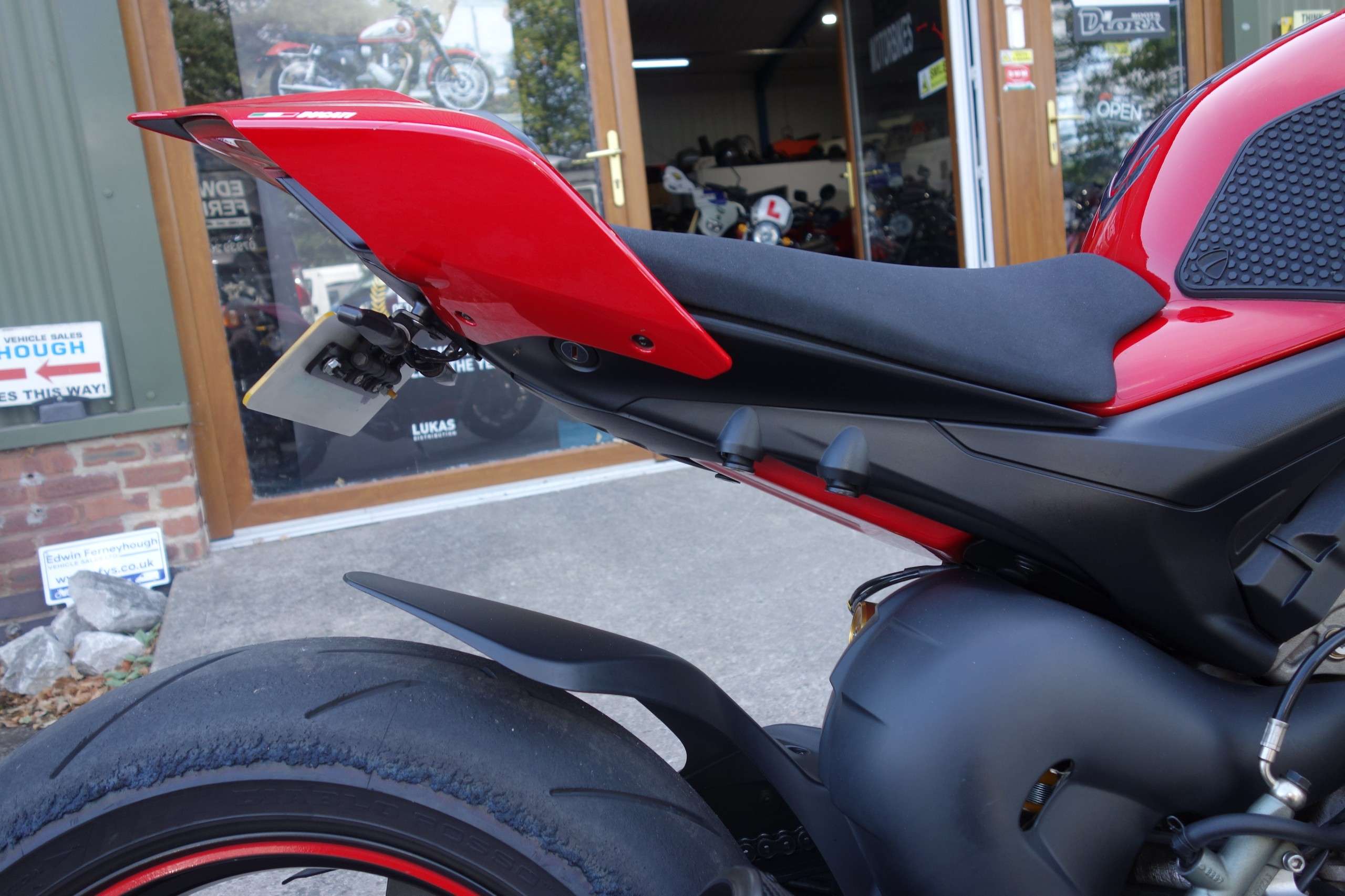 2022 DUCATI STREETFIGHTER V4S 2022 DUCATI STREETFIGHTER V4S