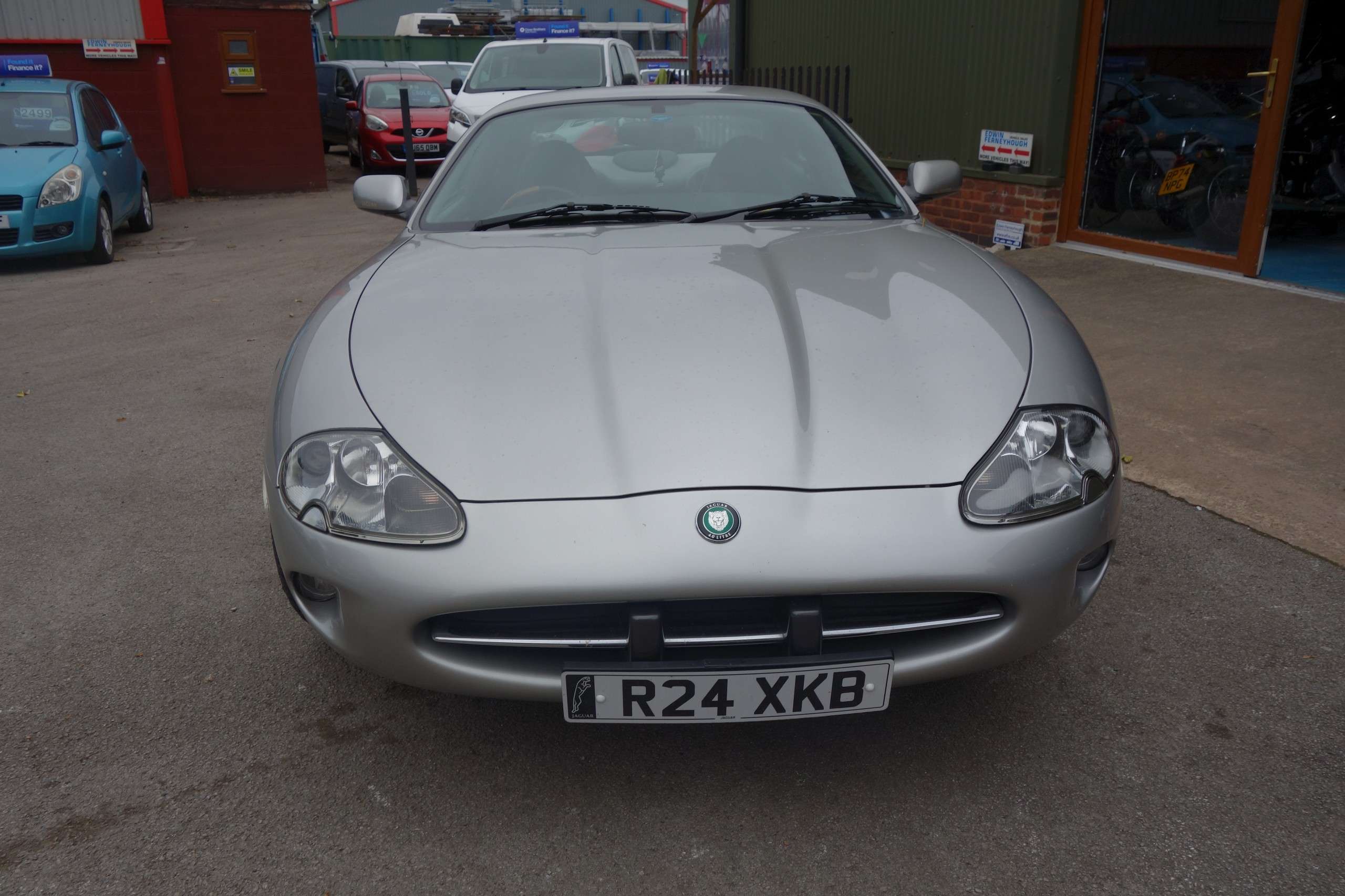 1998 JAGUAR XK8 1998 JAGUAR XK8