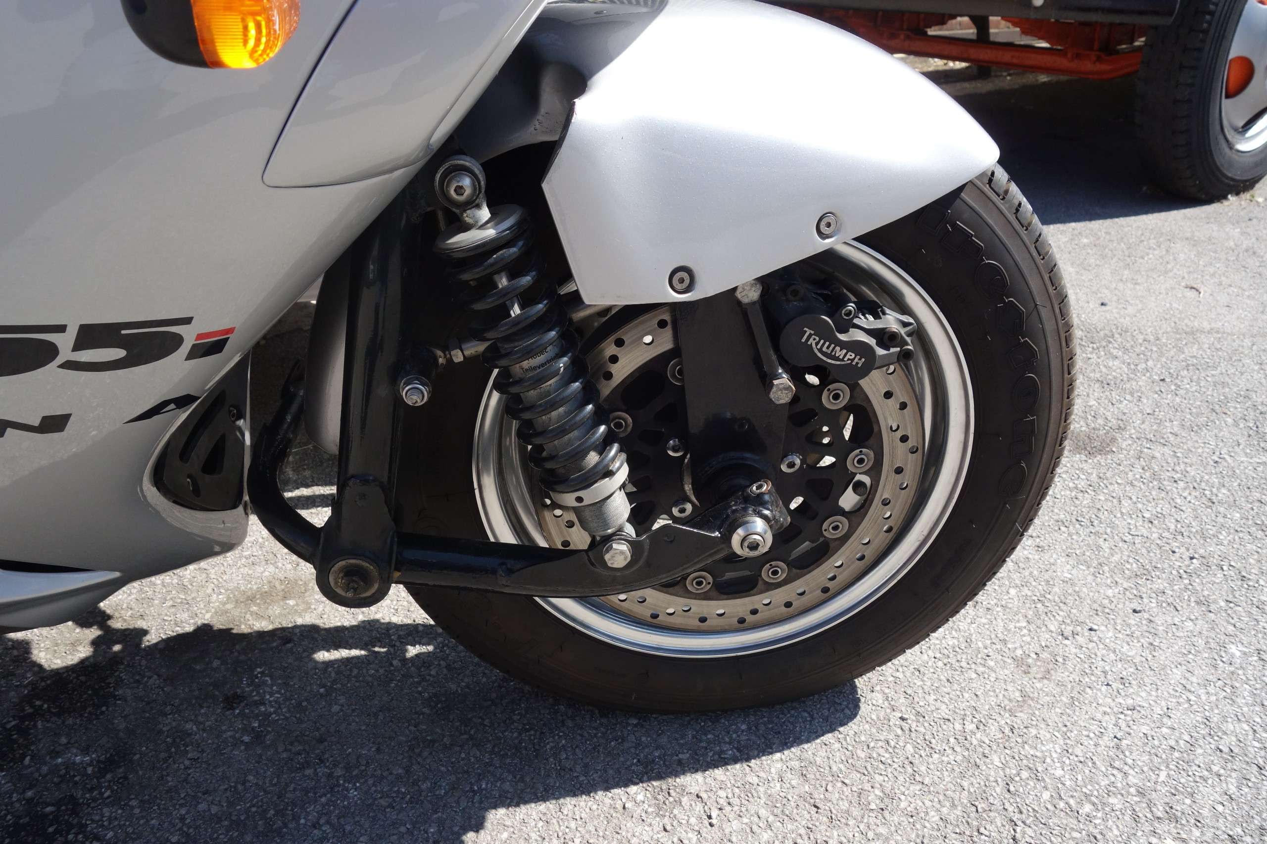 A 2003 TRIUMPH DAYTONA SIDECAR A 2003 TRIUMPH DAYTONA SIDECAR