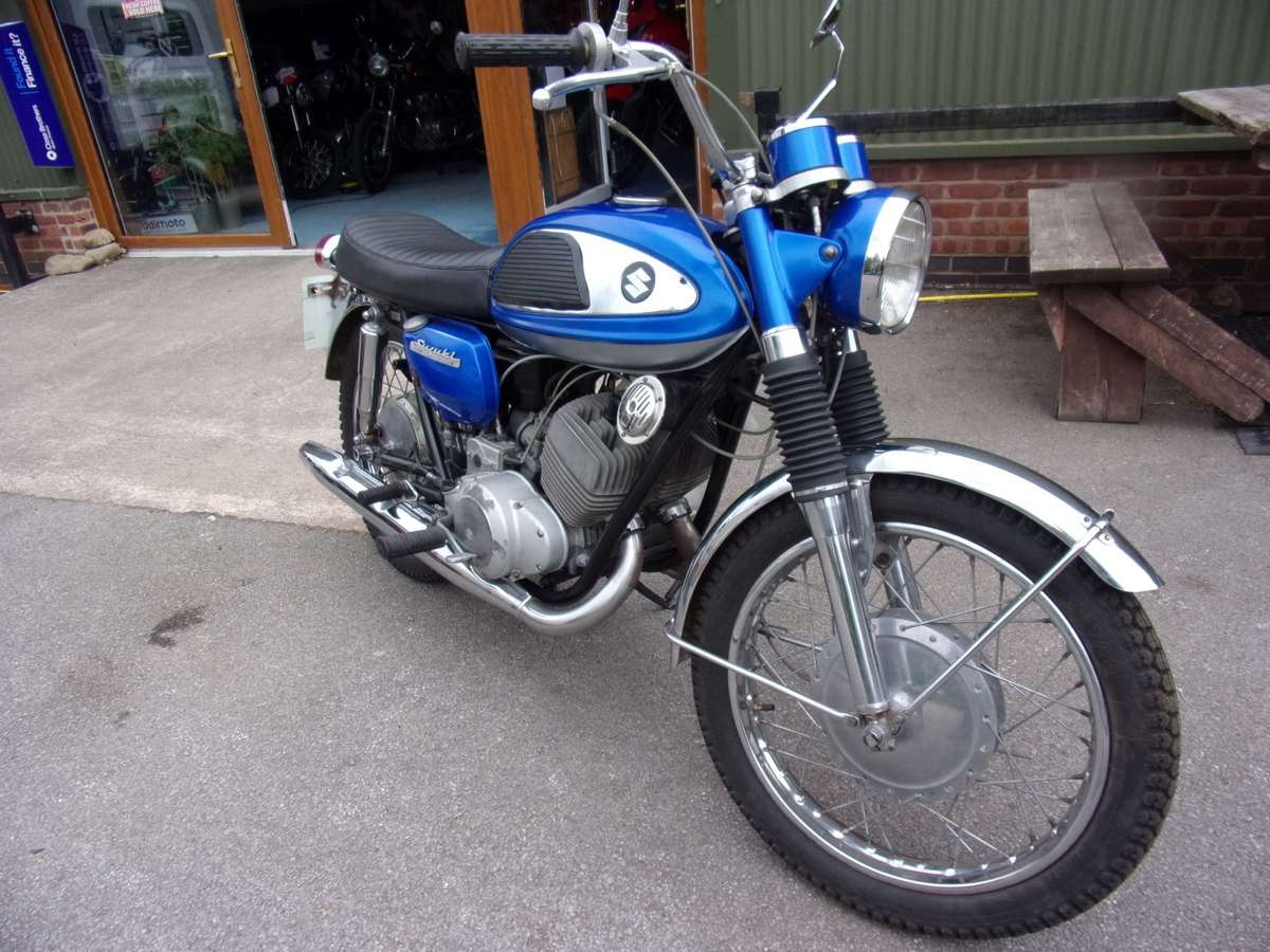 Check out this Suzuki T305 2018 Petrol Manual