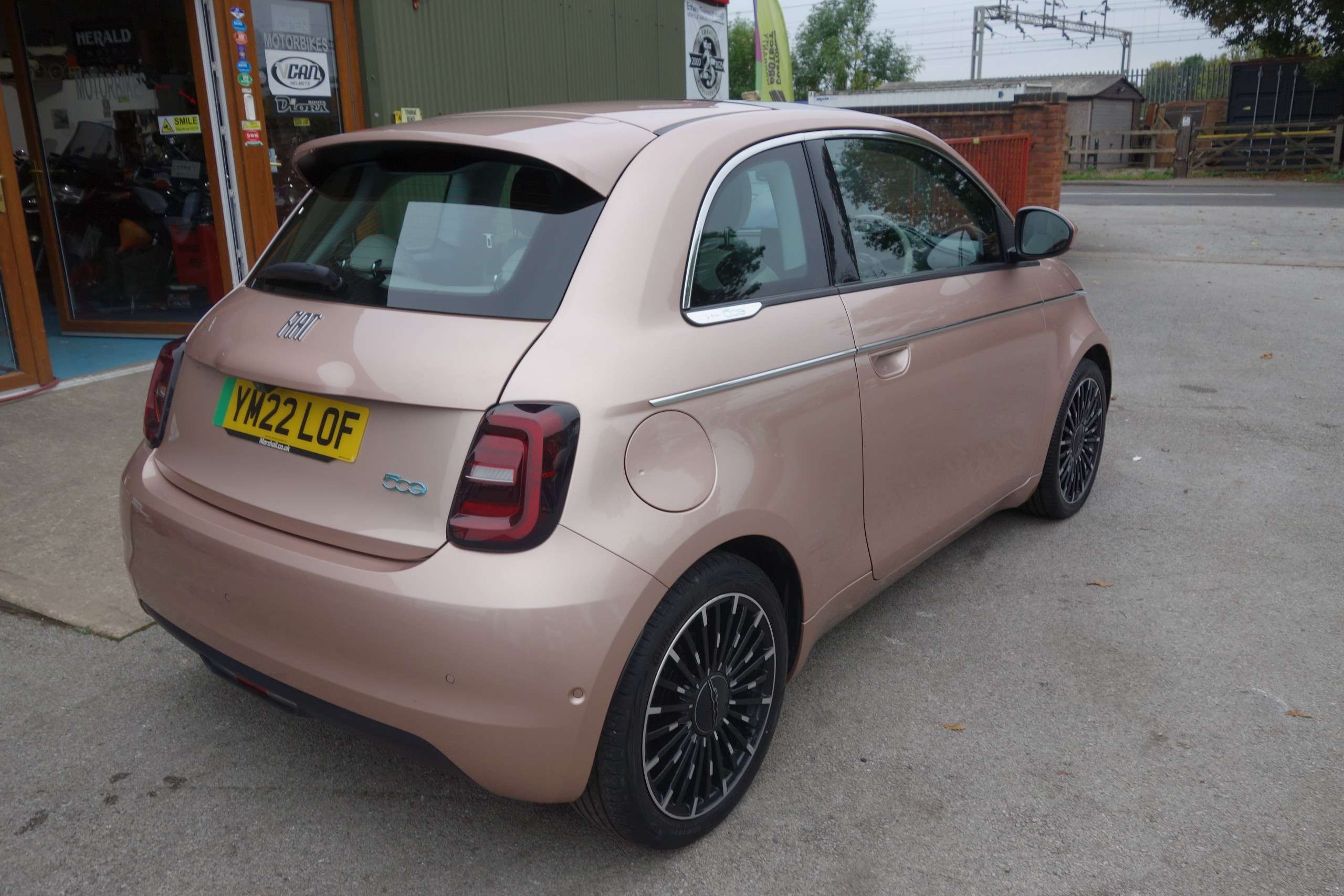 2022 FIAT 500E 2022 FIAT 500E