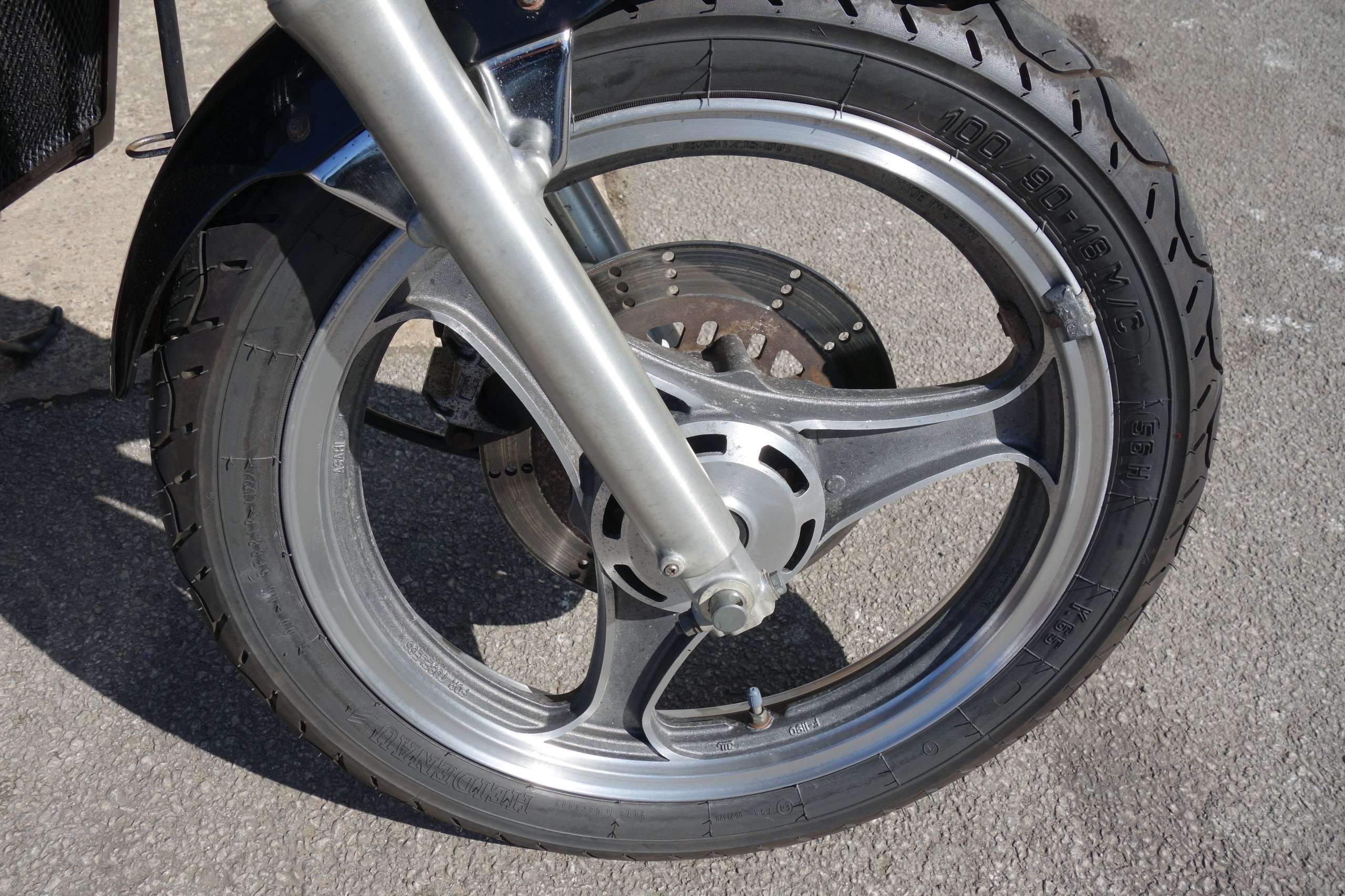 A 1992 KAWASAKI ZL 400 Eliminator A 1992 KAWASAKI ZL 400 Eliminator