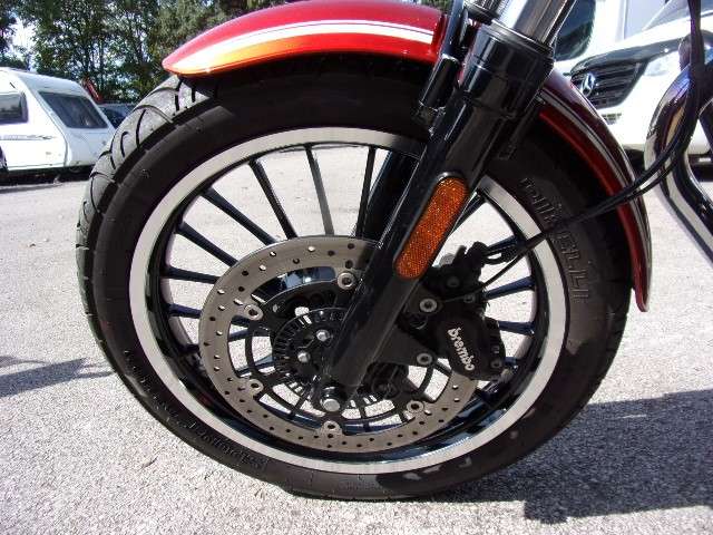 2016 MOTO GUZZI V9 2016 MOTO GUZZI V9