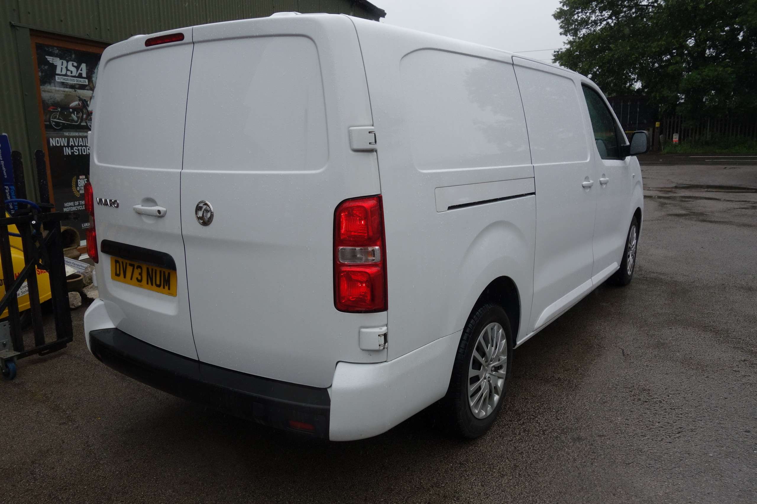 A 2023 VAUXHALL VIVARO 1.5 Turbo D 2900 Pro Panel Van 6dr Diesel Manual L2 H1 Euro 6 (s/s) (100 ps) A 2023 VAUXHALL VIVARO 1.5 Turbo D 2900 Pro Panel Van 6dr Diesel Manual L2 H1 Euro 6 (s/s) (100 ps)