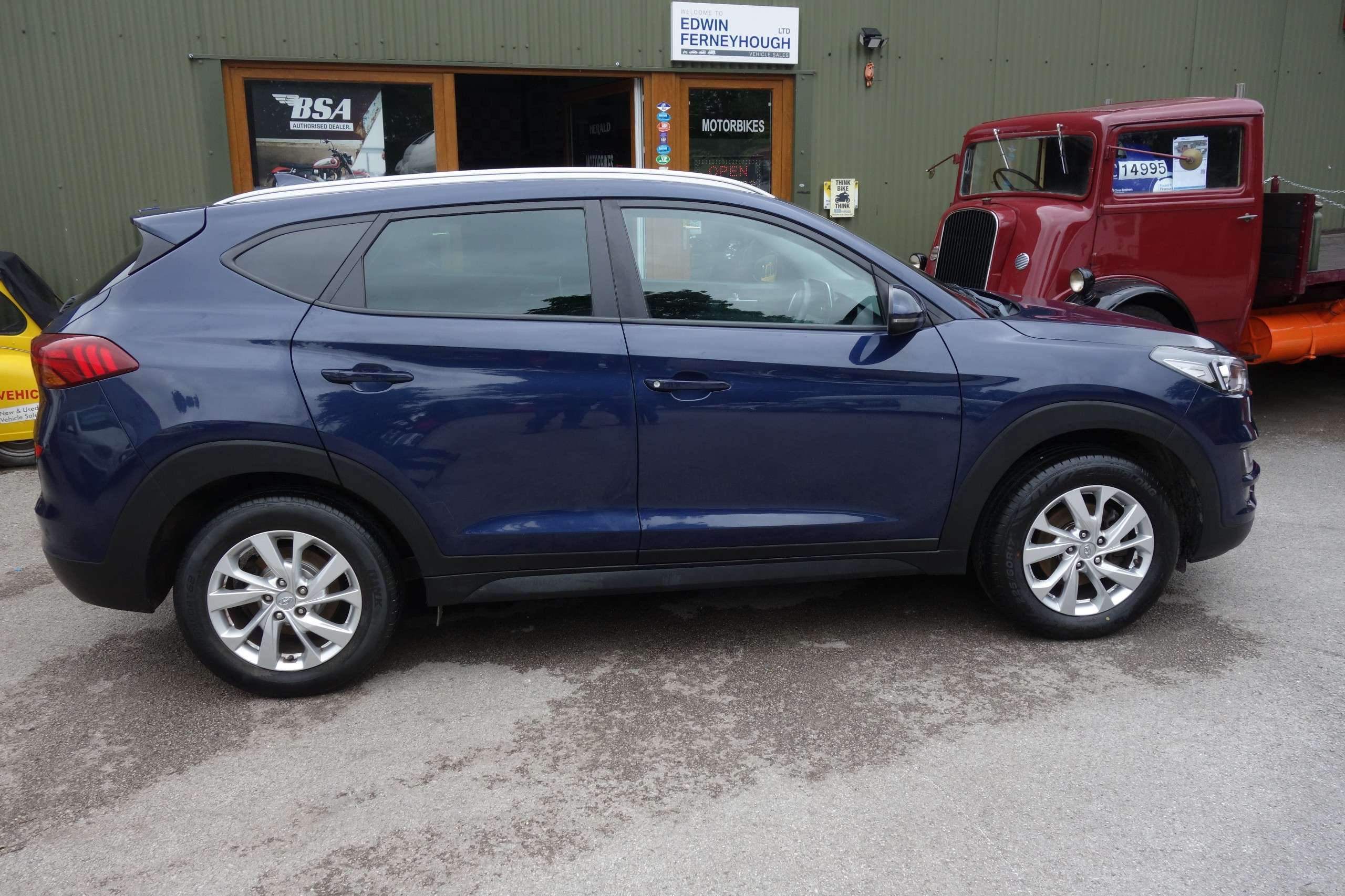 A 2018 HYUNDAI TUCSON 1.6 GDi SE Nav SUV 5dr Petrol Manual Euro 6 (s/s) (132 ps) A 2018 HYUNDAI TUCSON 1.6 GDi SE Nav SUV 5dr Petrol Manual Euro 6 (s/s) (132 ps)