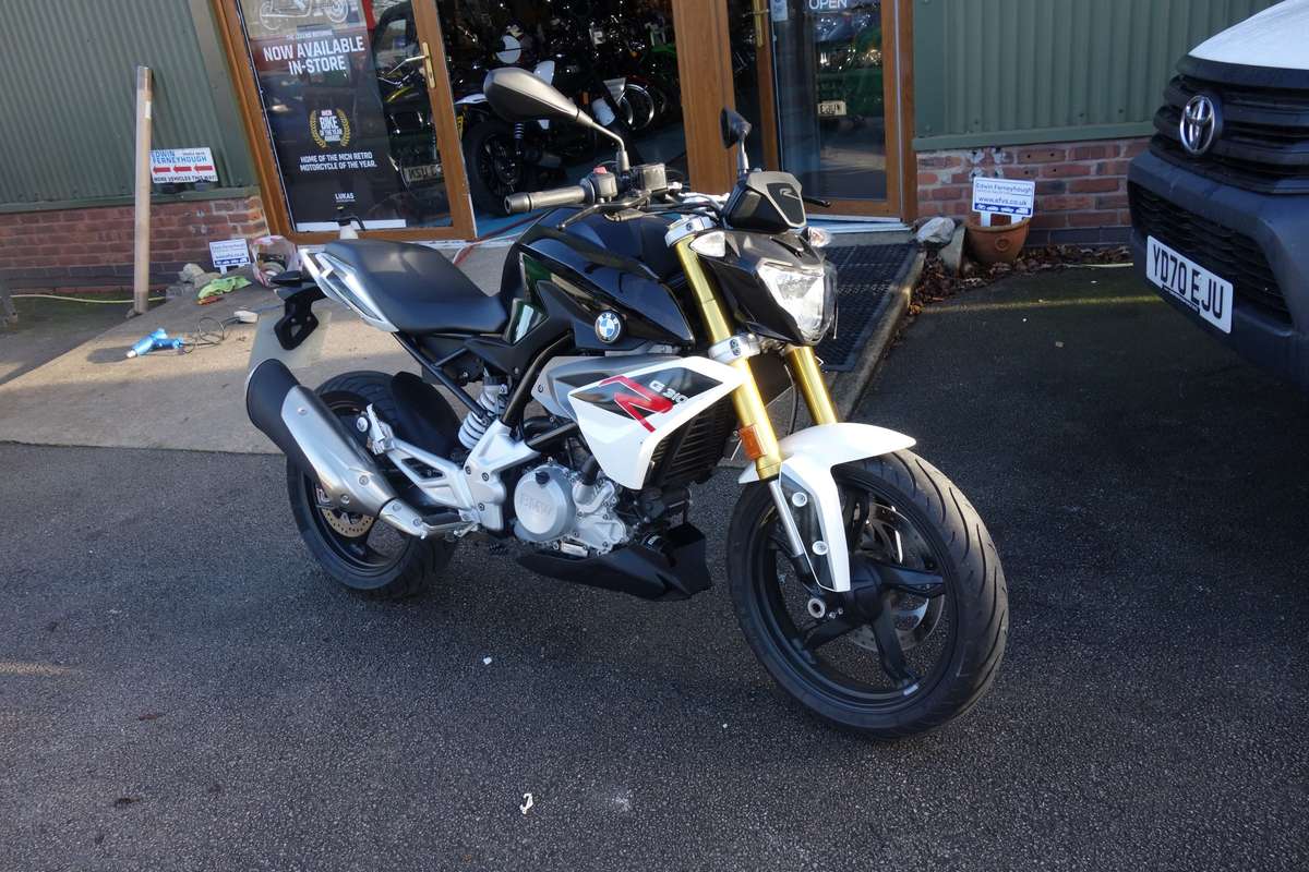 Check out this BMW G Series 2018 Petrol Manual